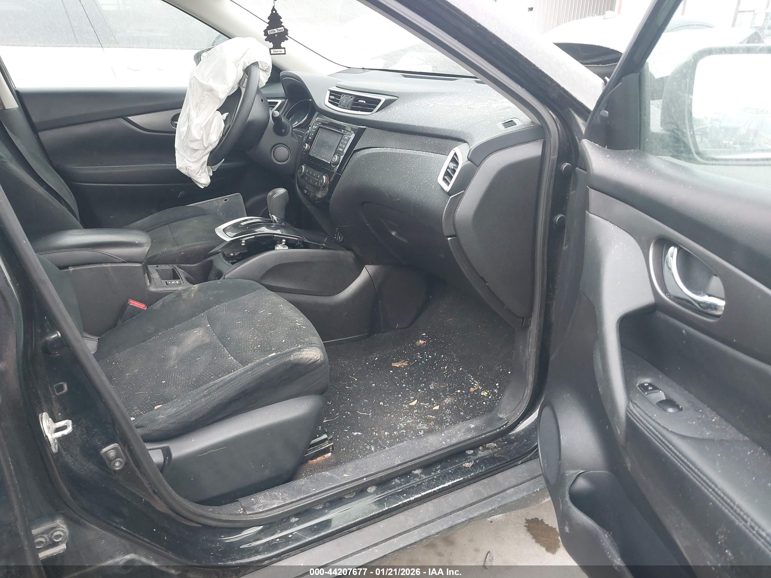 NISSAN ROGUE image 5
