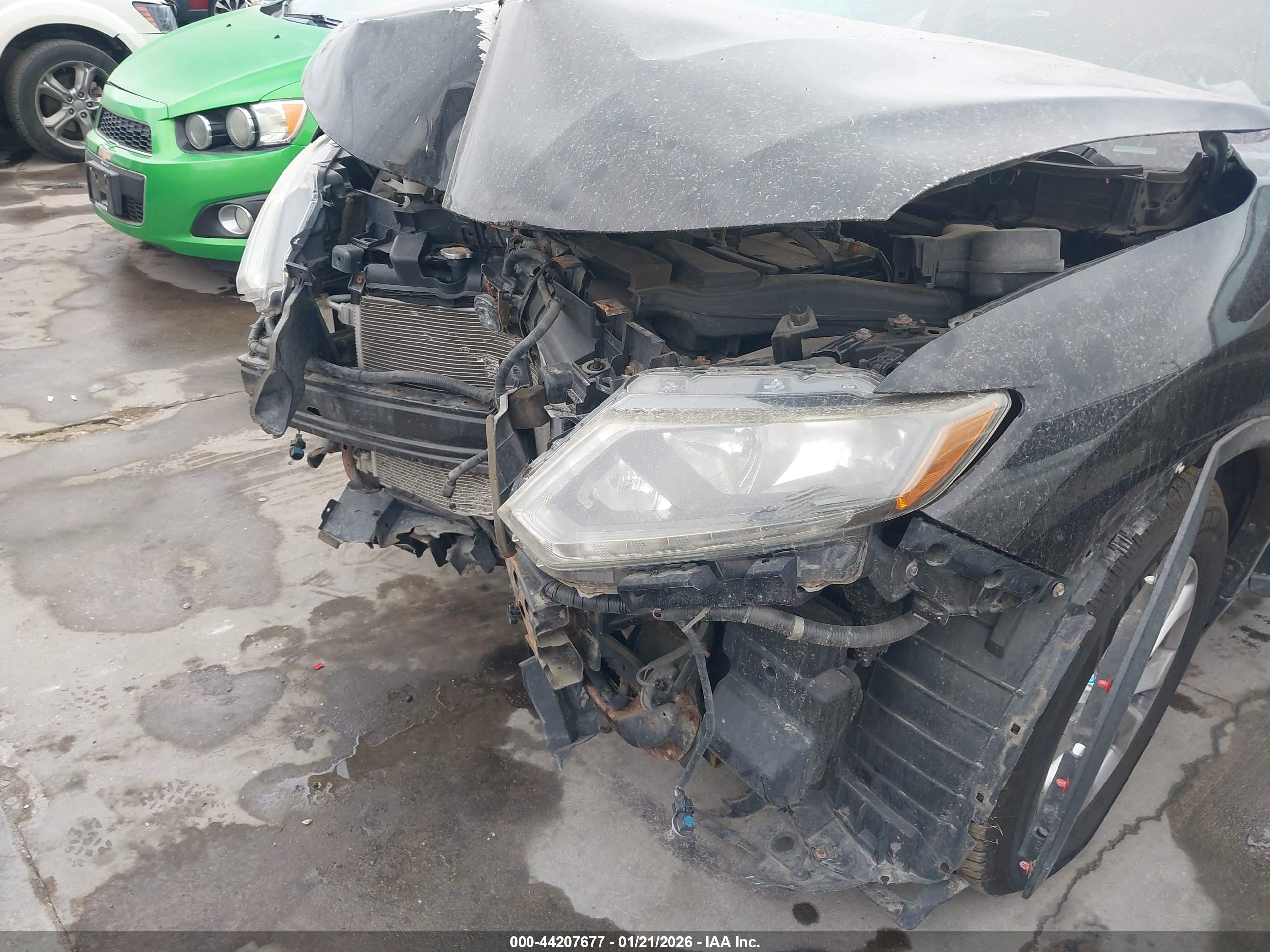 NISSAN ROGUE image 6