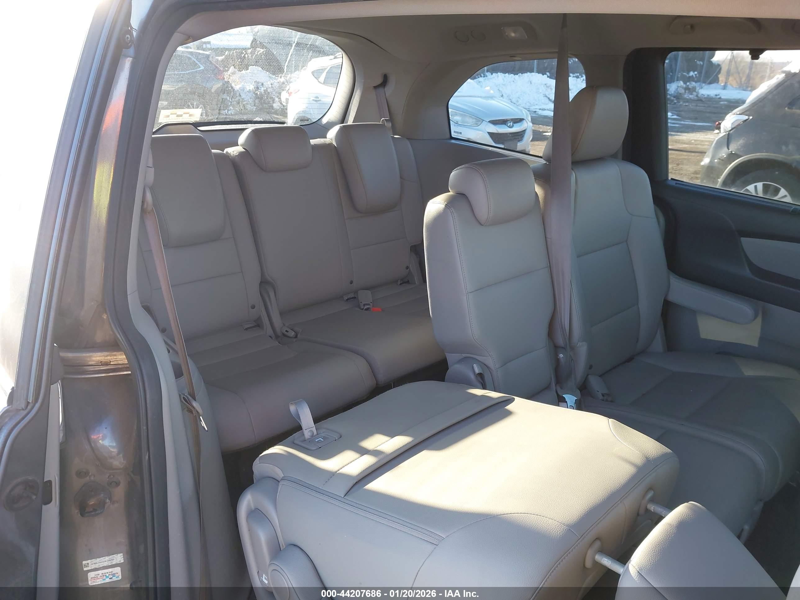 HONDA ODYSSEY image 8
