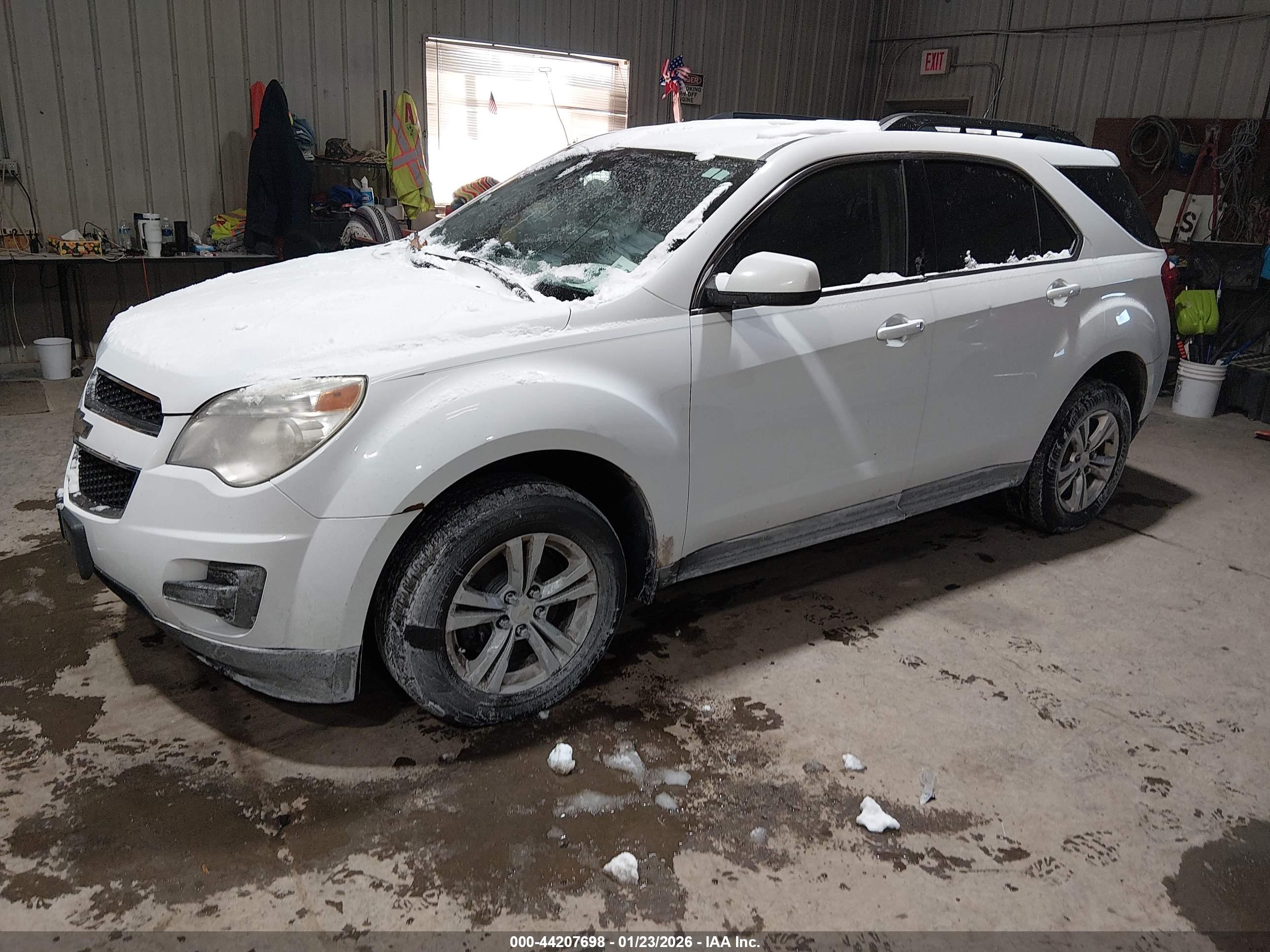 CHEVROLET EQUINOX image 2