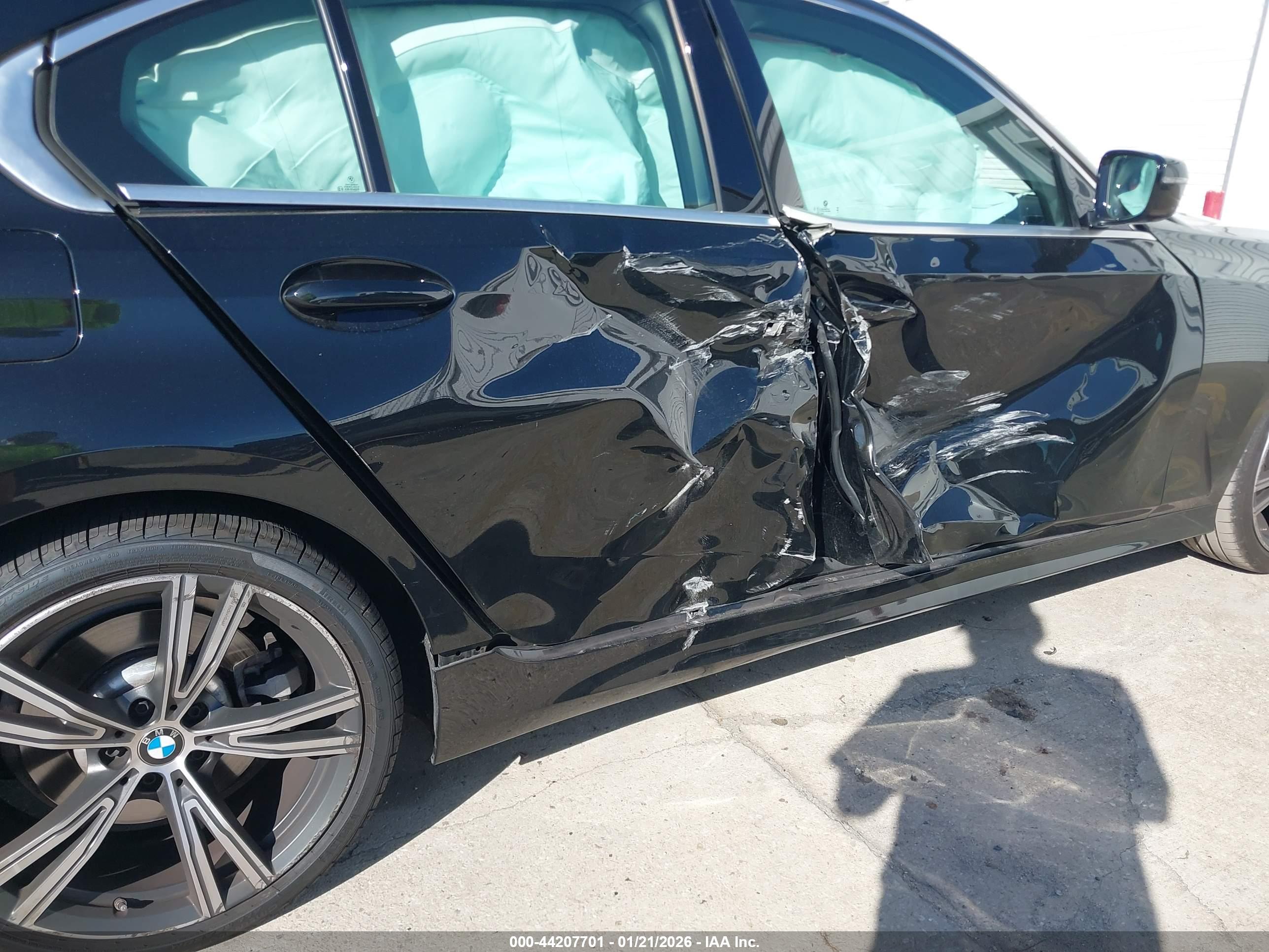 BMW 330I image 6
