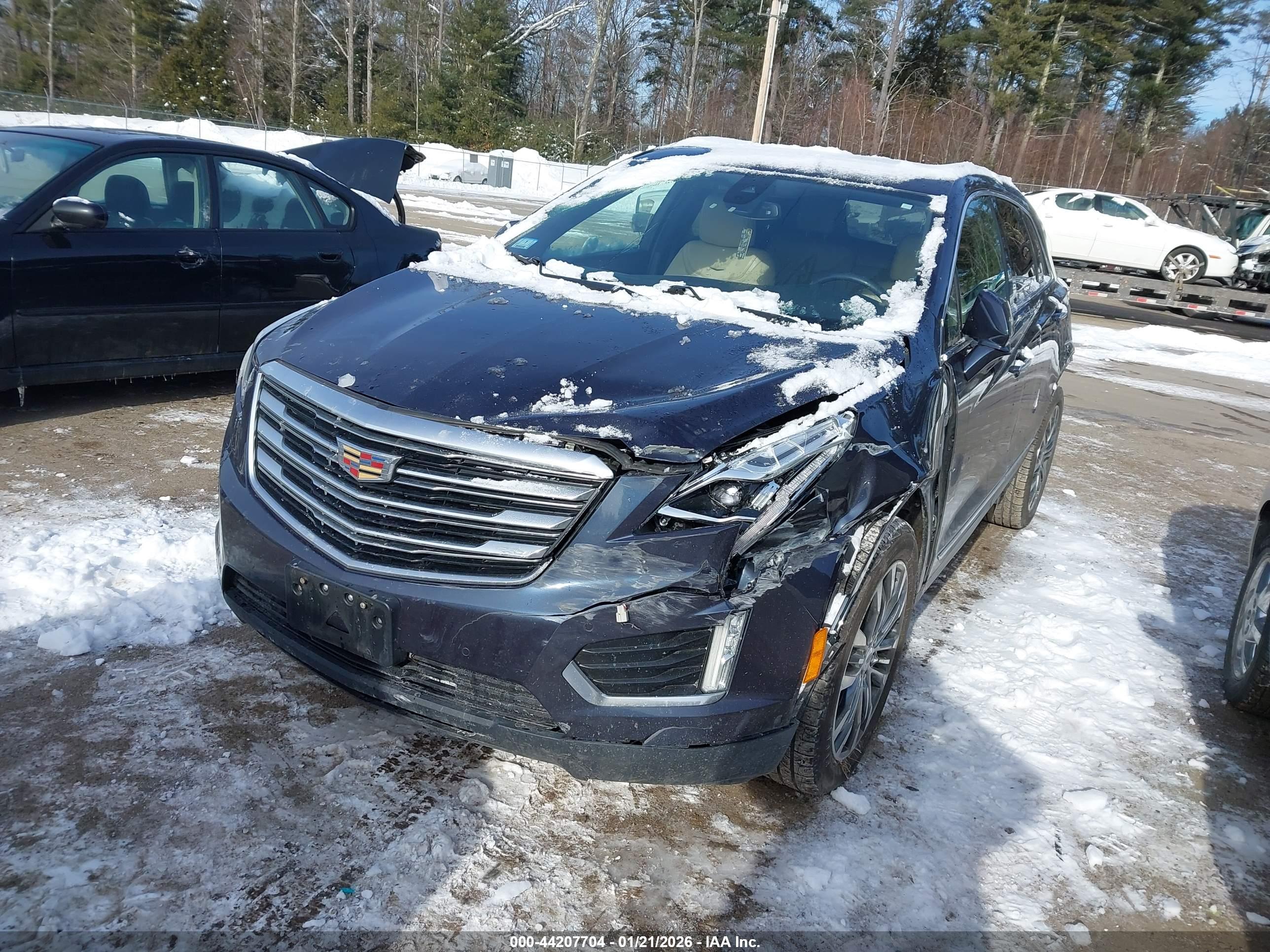 CADILLAC XT5 image 2