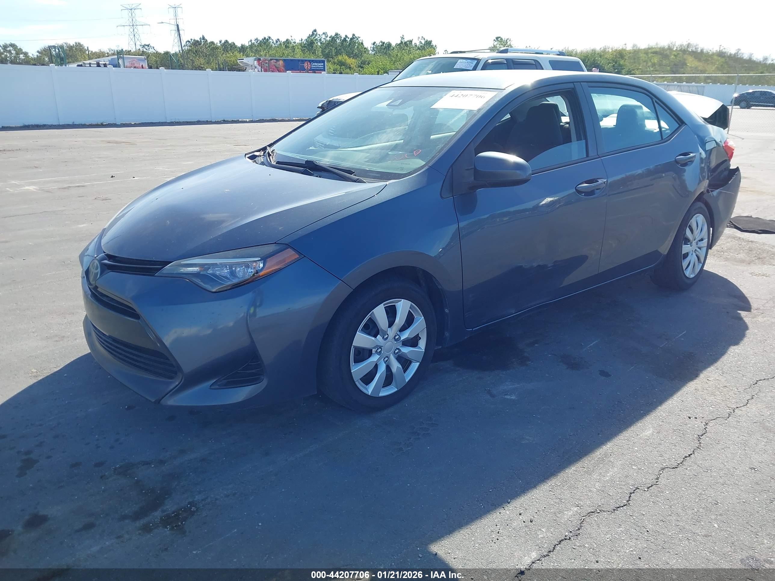 TOYOTA COROLLA image 2
