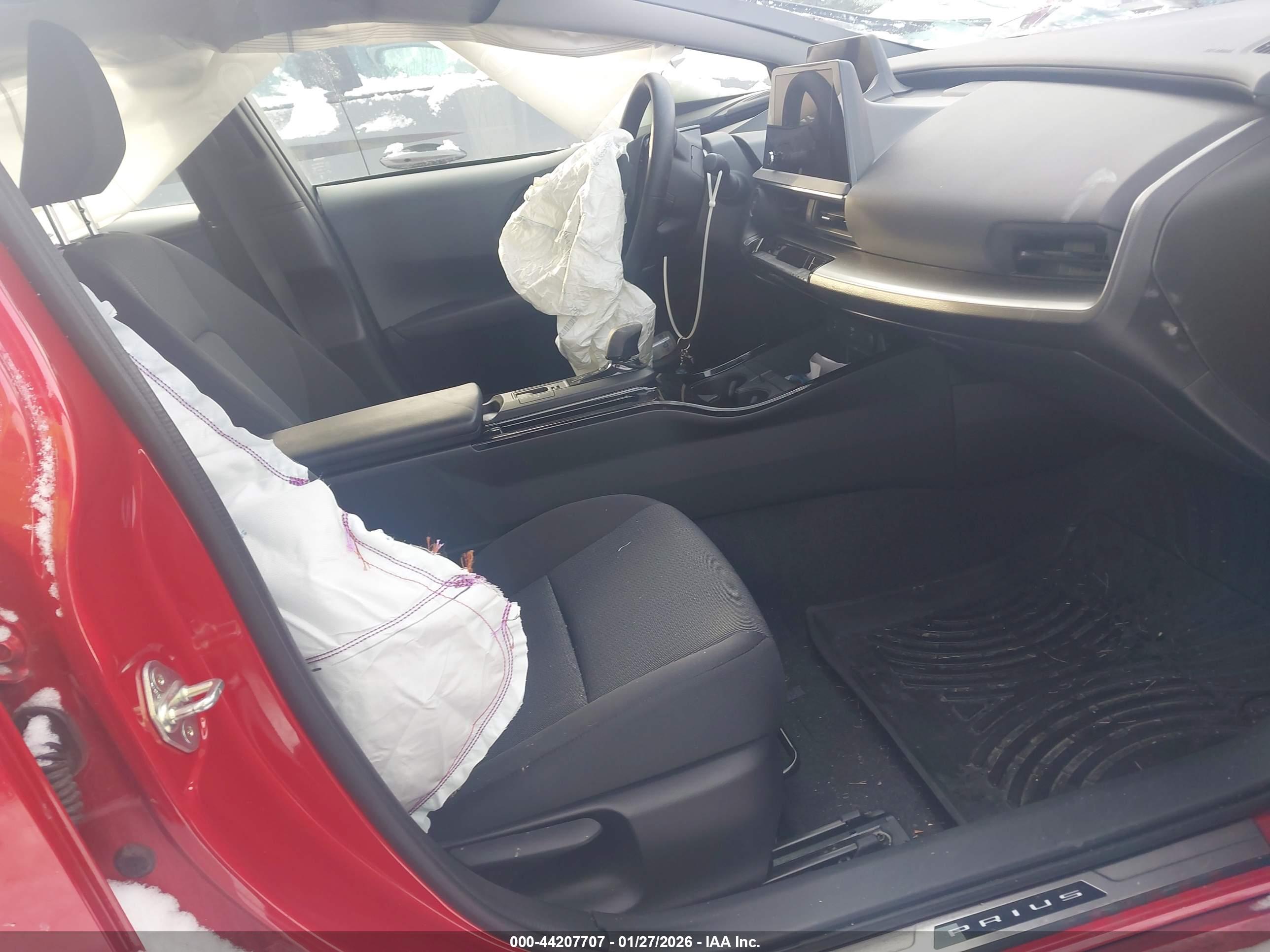 TOYOTA PRIUS image 5