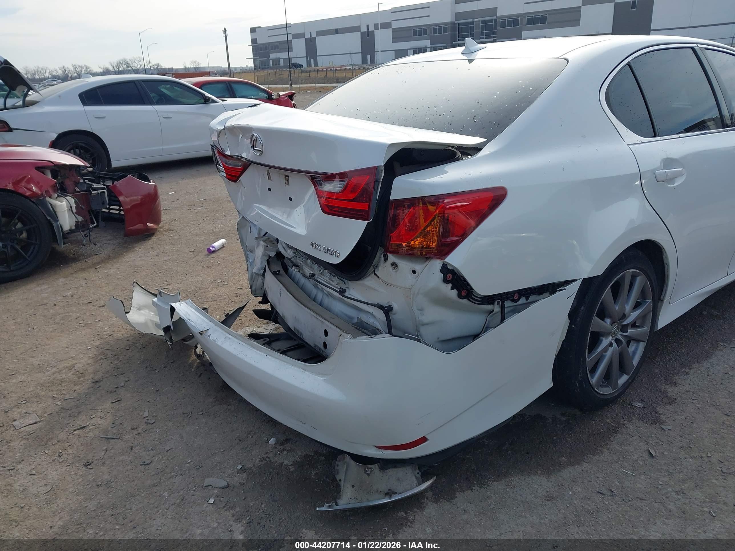 LEXUS GS image 6