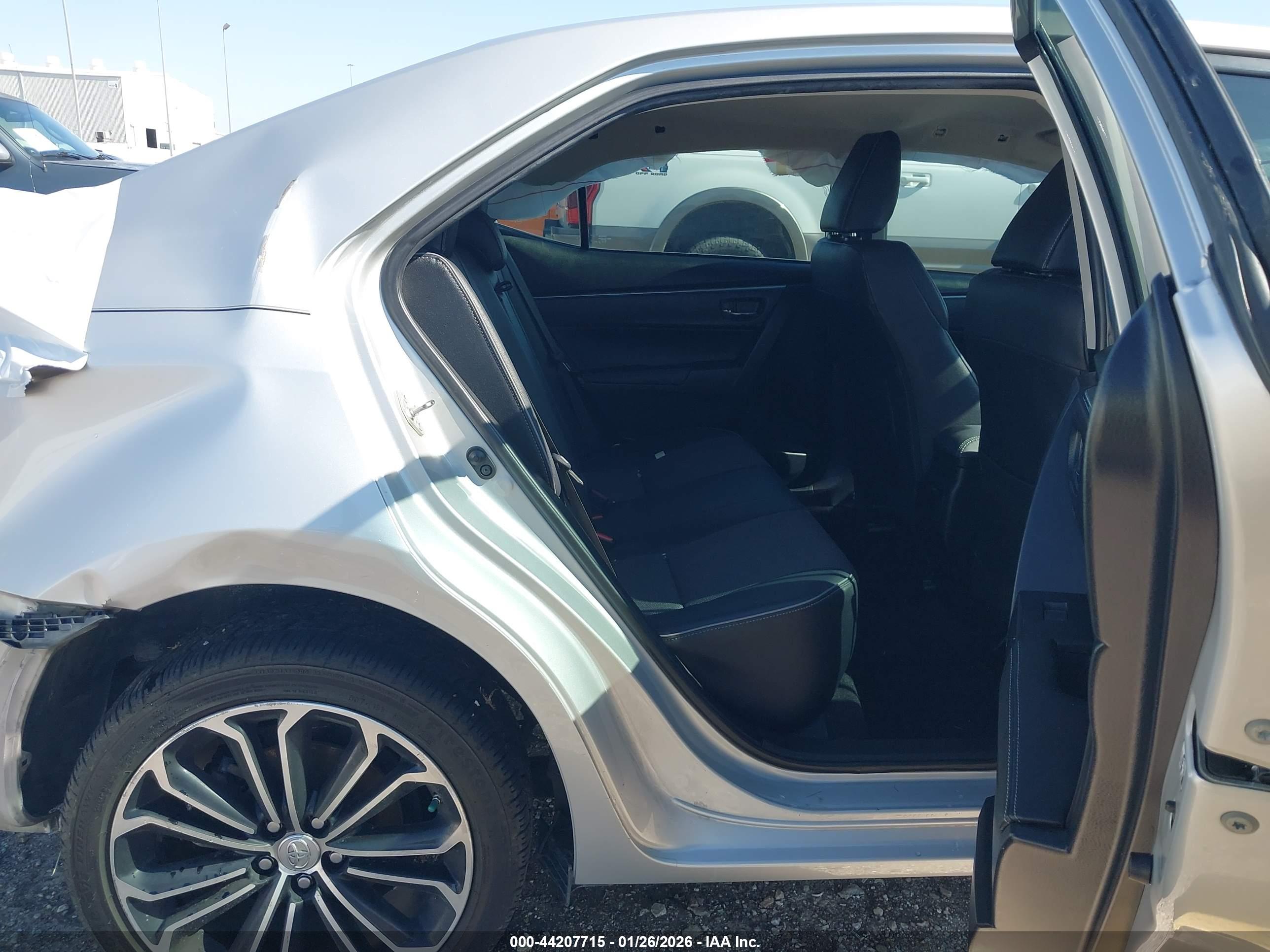 TOYOTA COROLLA image 8
