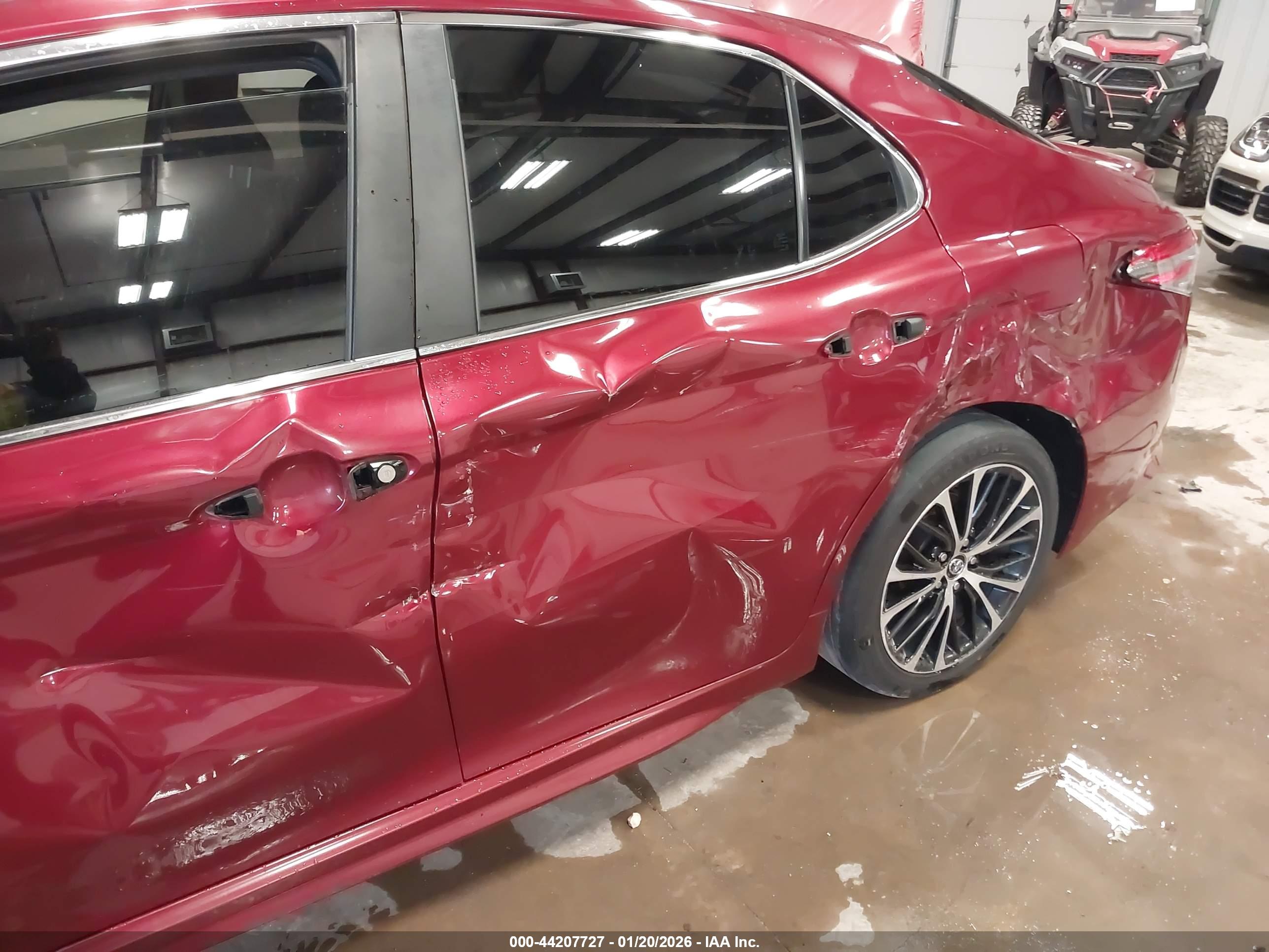 TOYOTA CAMRY image 6