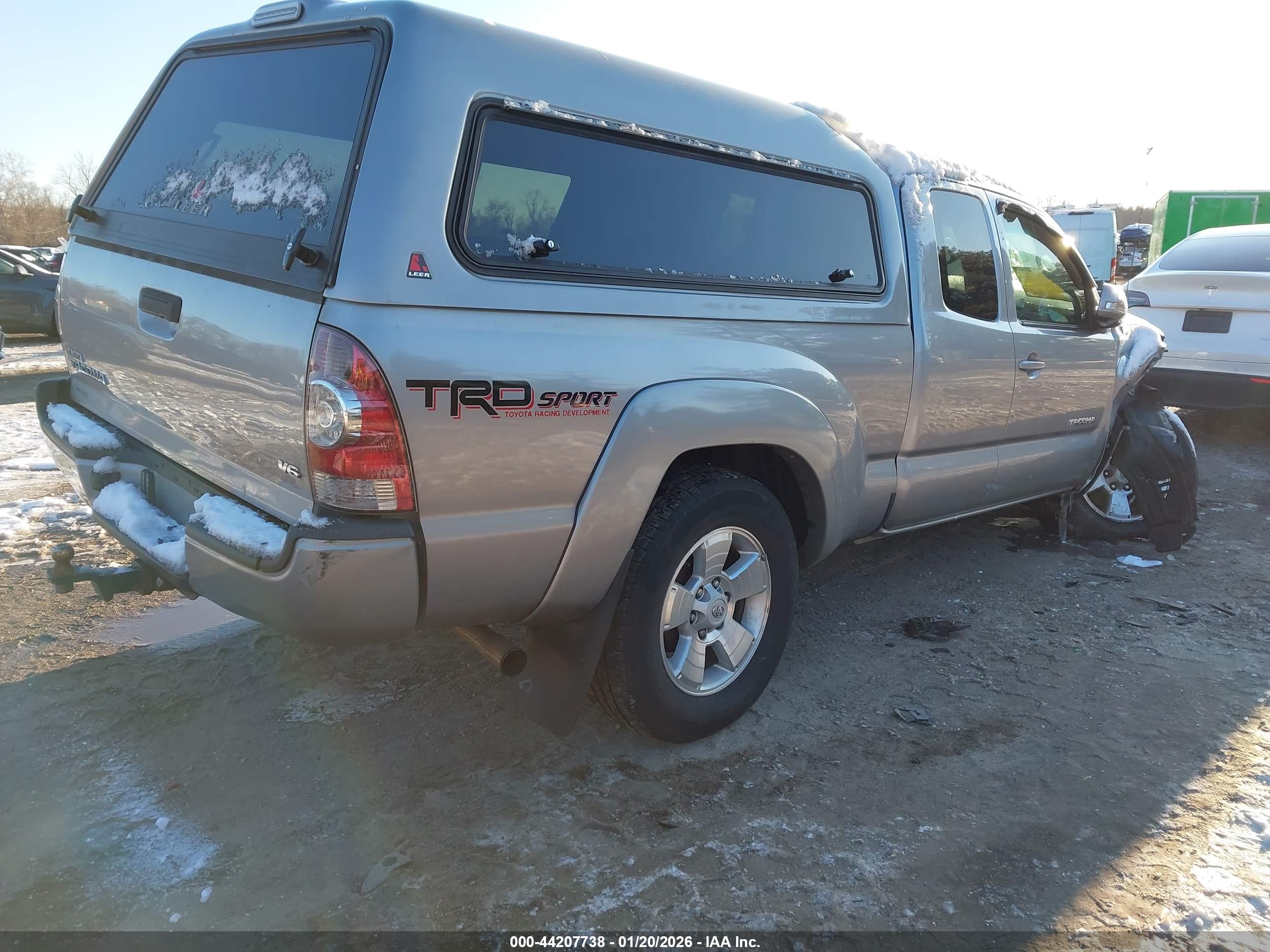 TOYOTA TACOMA image 4