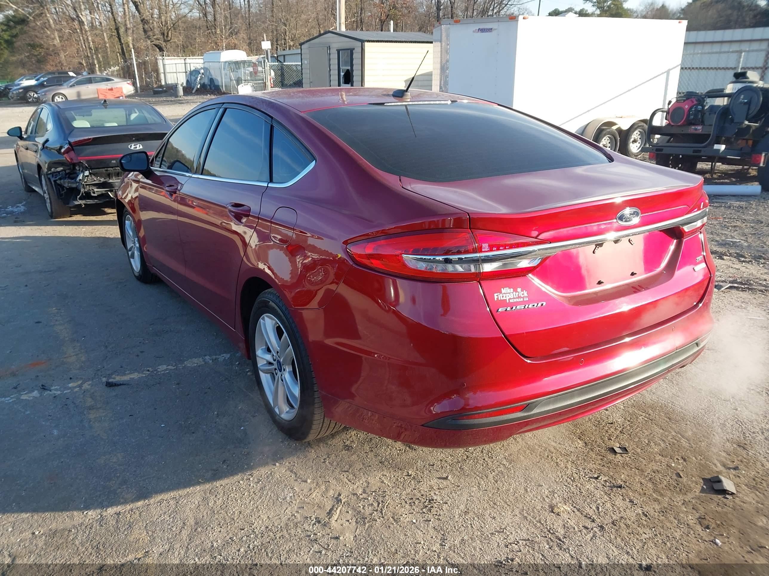FORD FUSION image 3