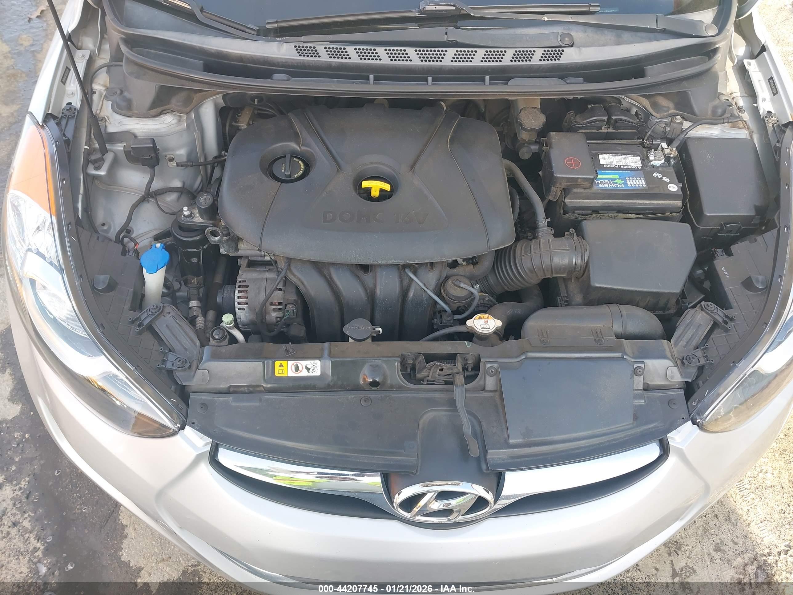 HYUNDAI ELANTRA image 10