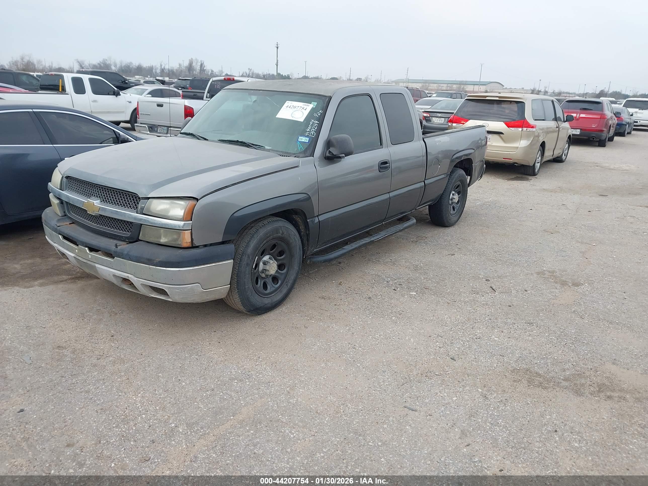 CHEVROLET SILVERADO image 2