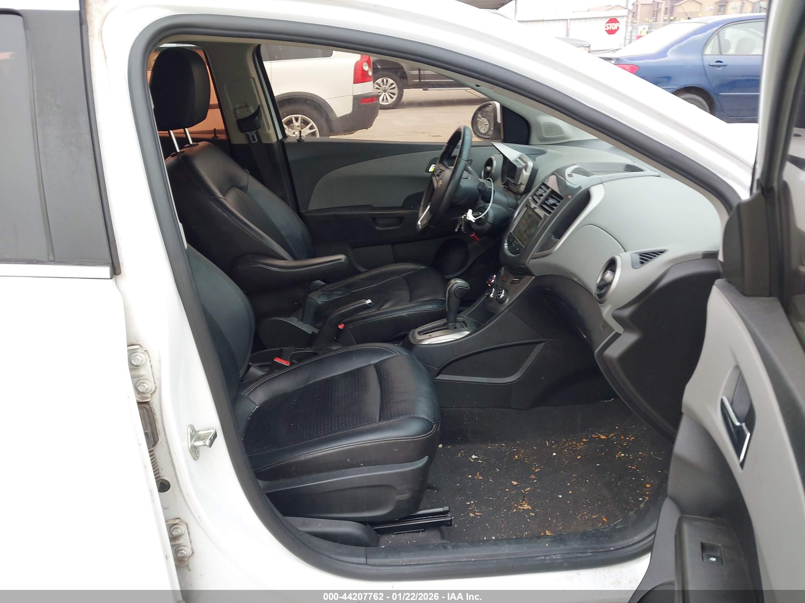 CHEVROLET SONIC image 5