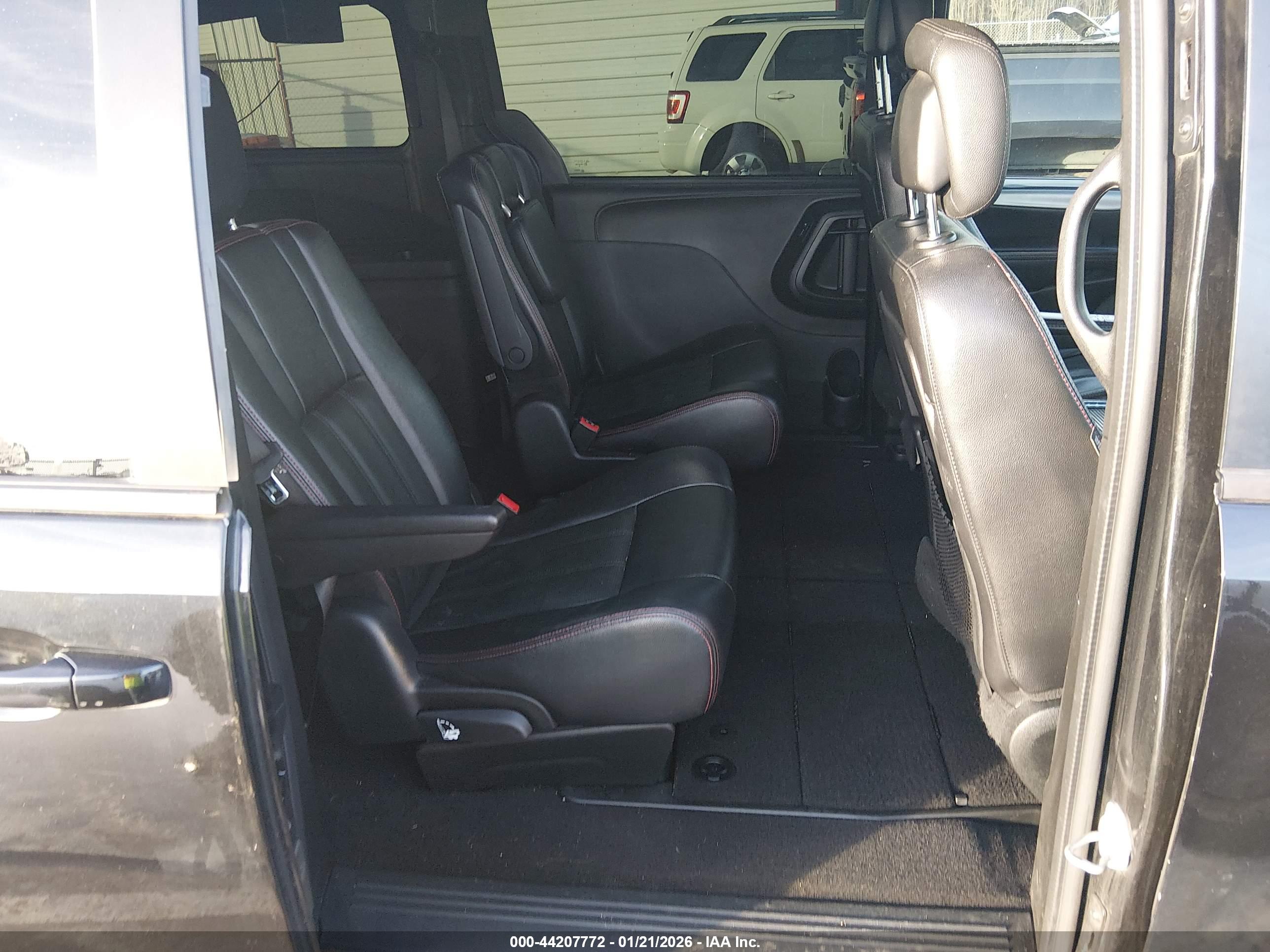 DODGE GRAND image 8