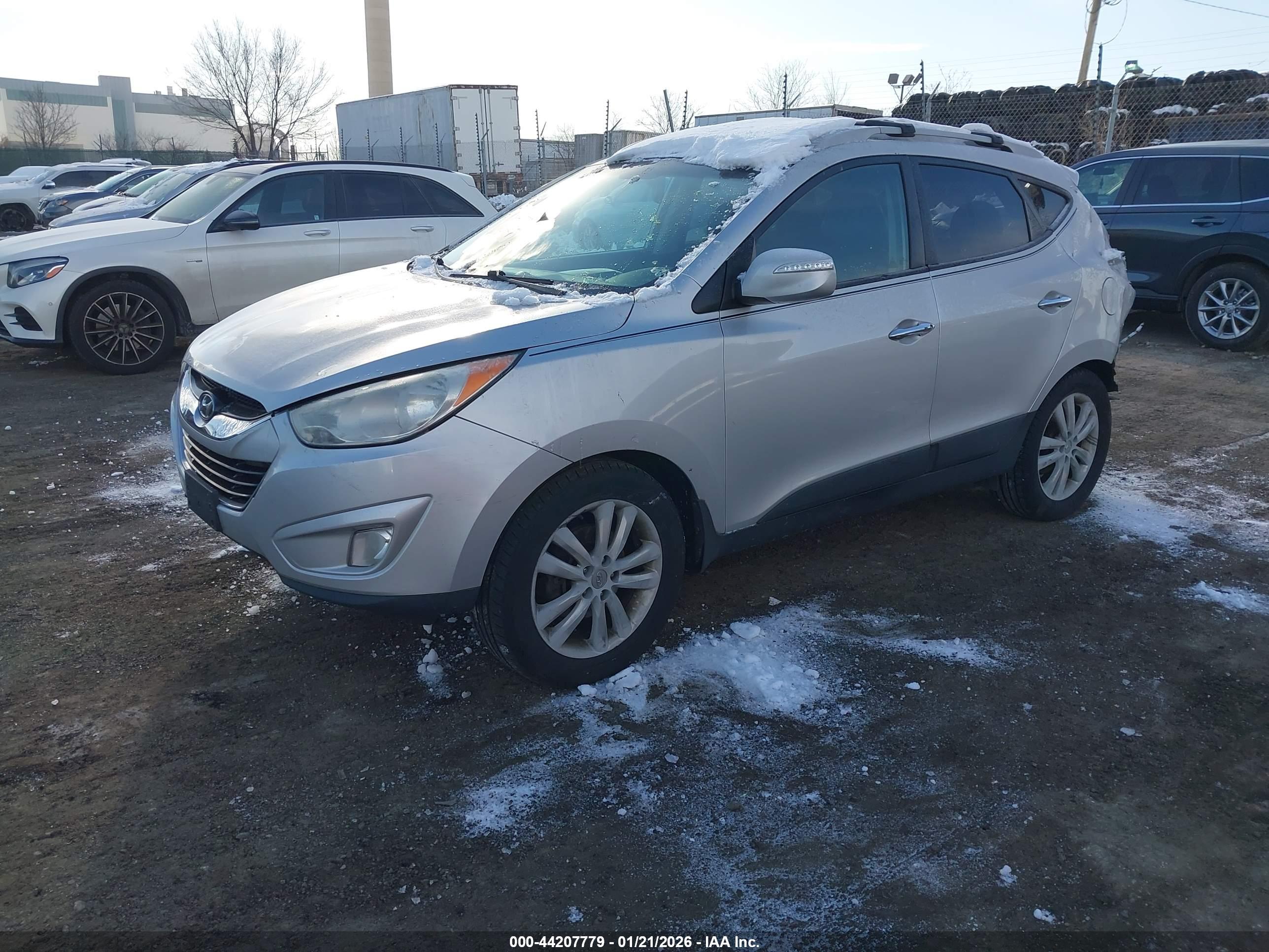 HYUNDAI TUCSON image 2