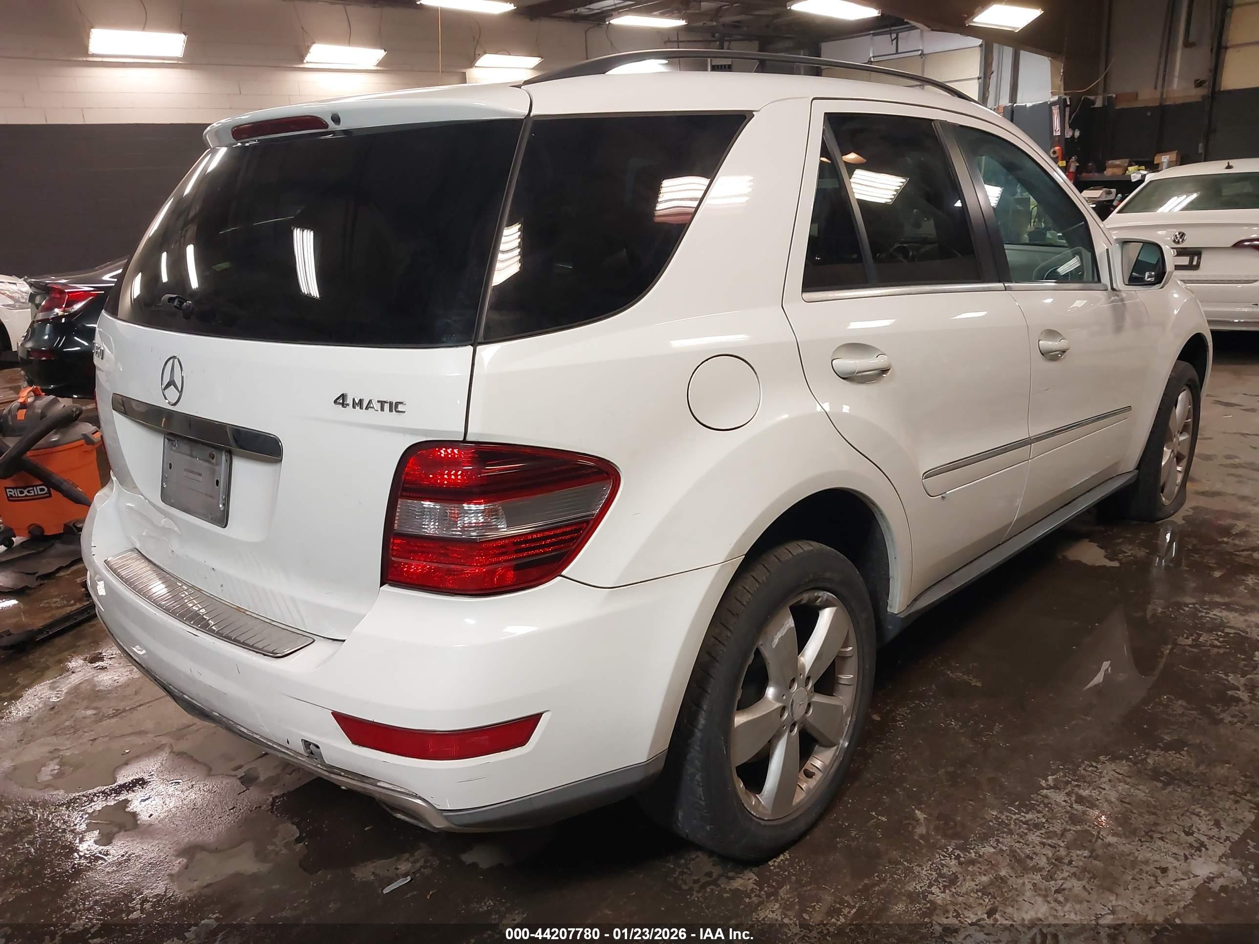 MERCEDES-BENZ ML image 4