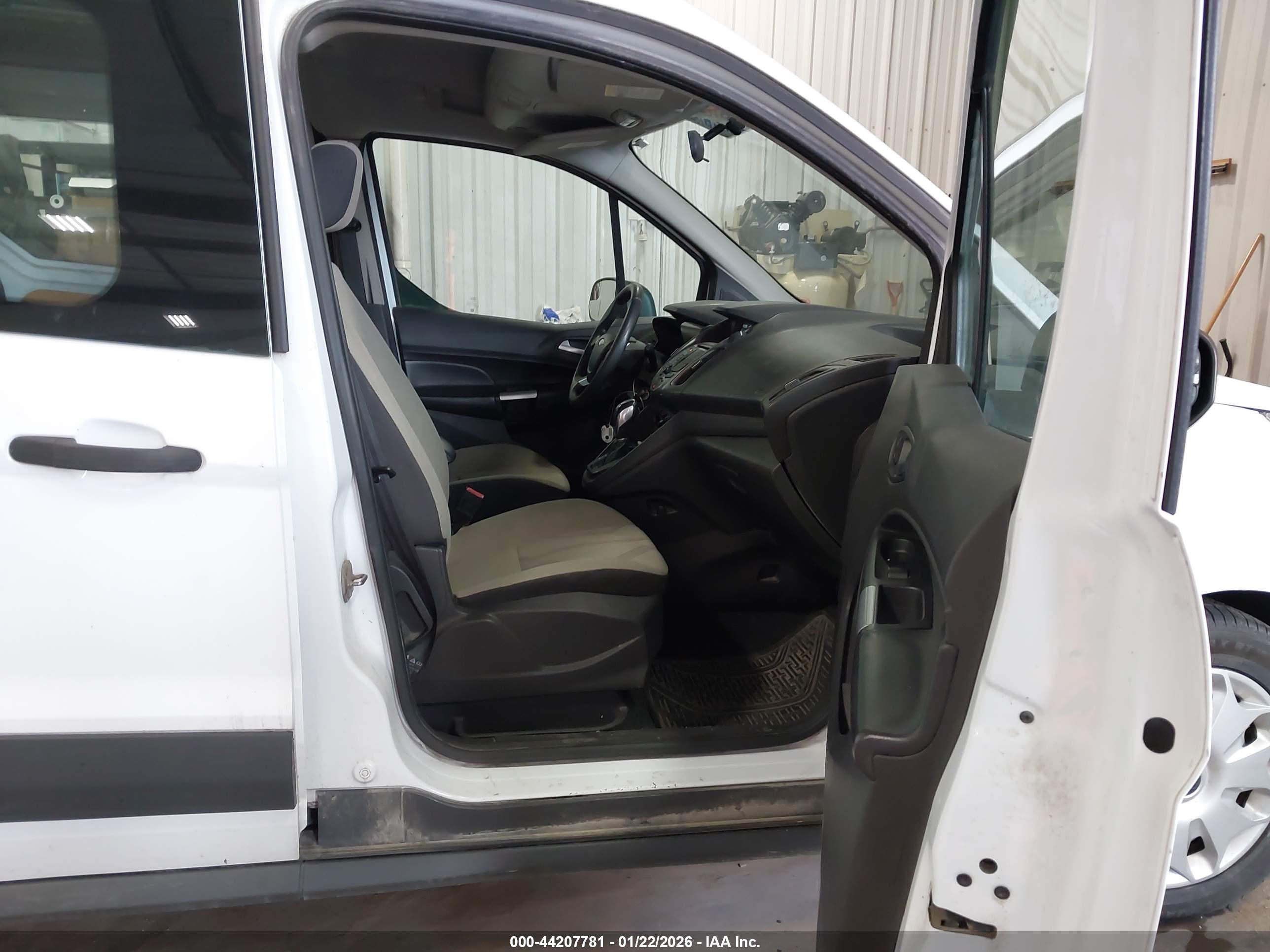 FORD TRANSIT image 5