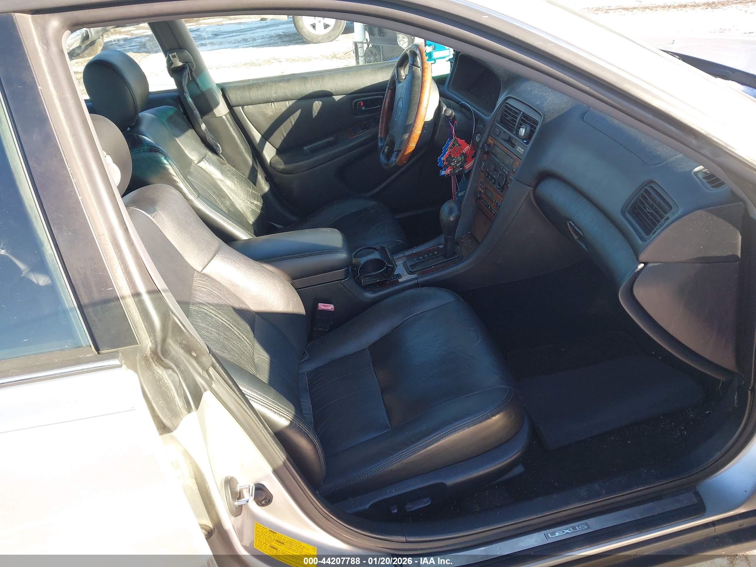 LEXUS ES image 5