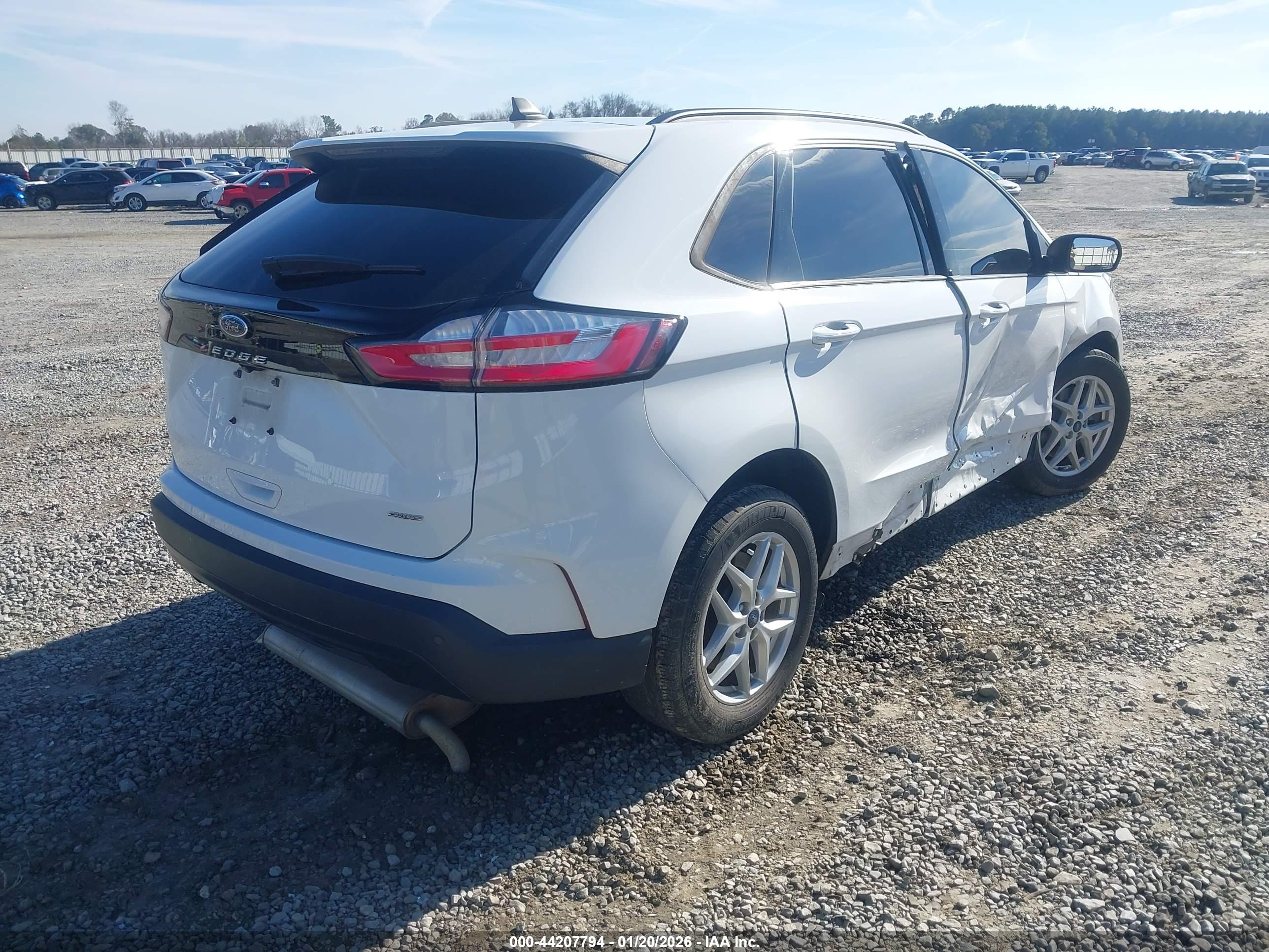 FORD EDGE image 4