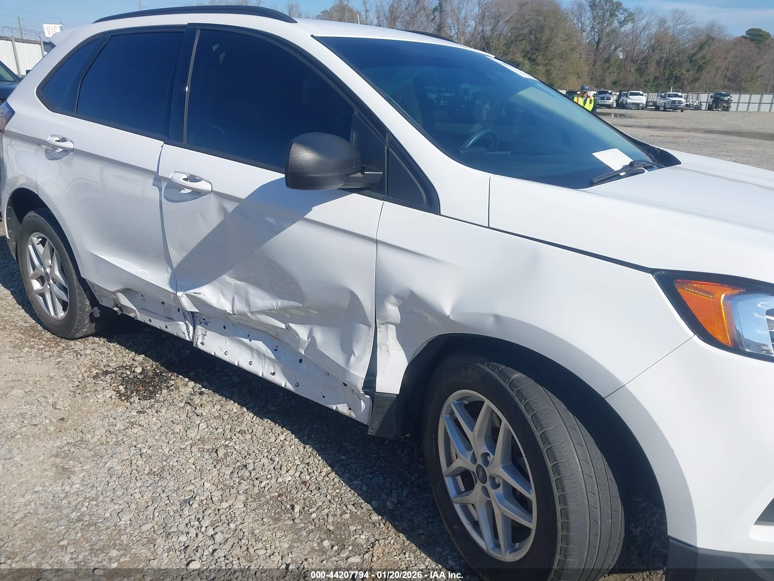 FORD EDGE image 6