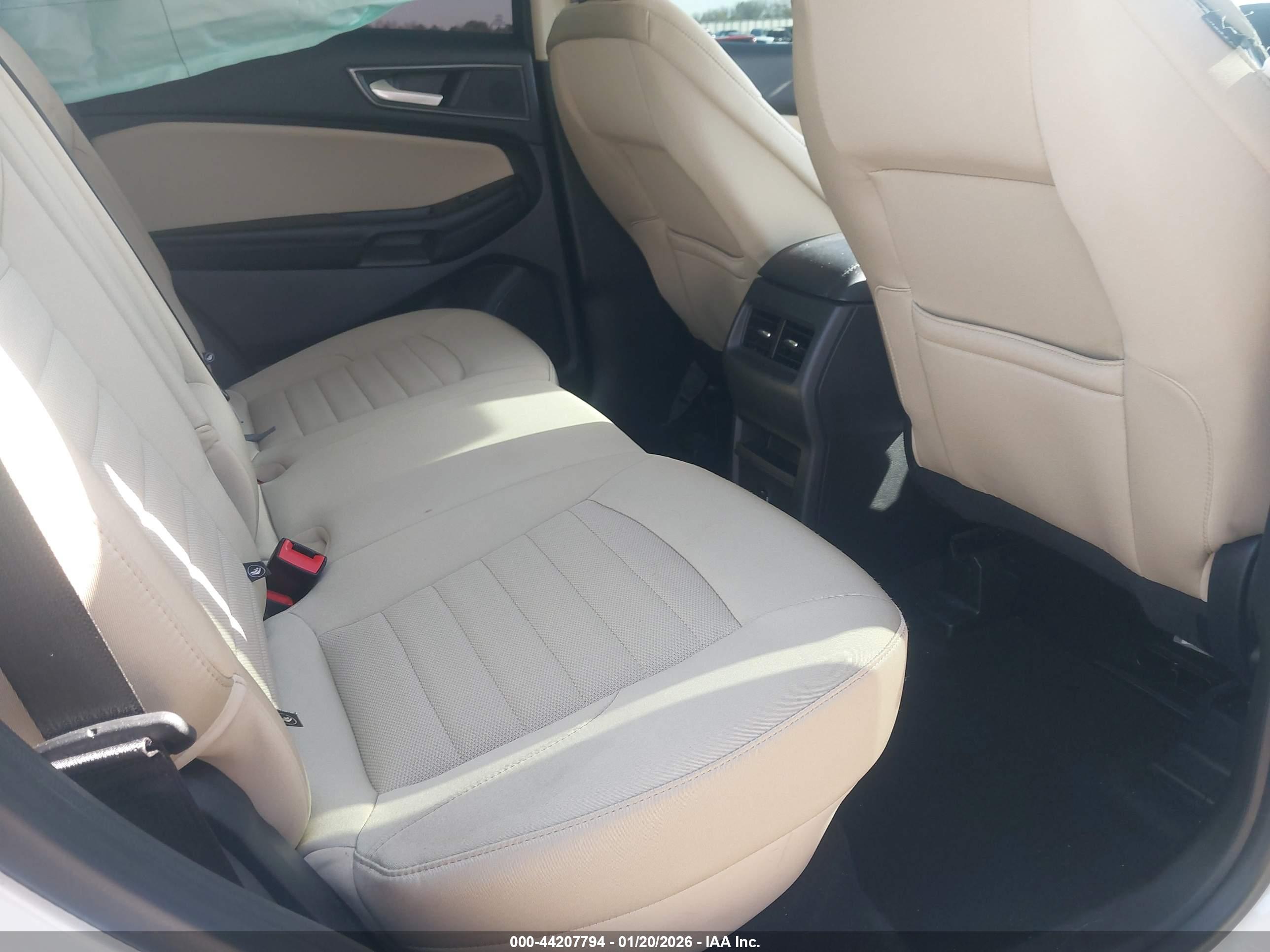 FORD EDGE image 8