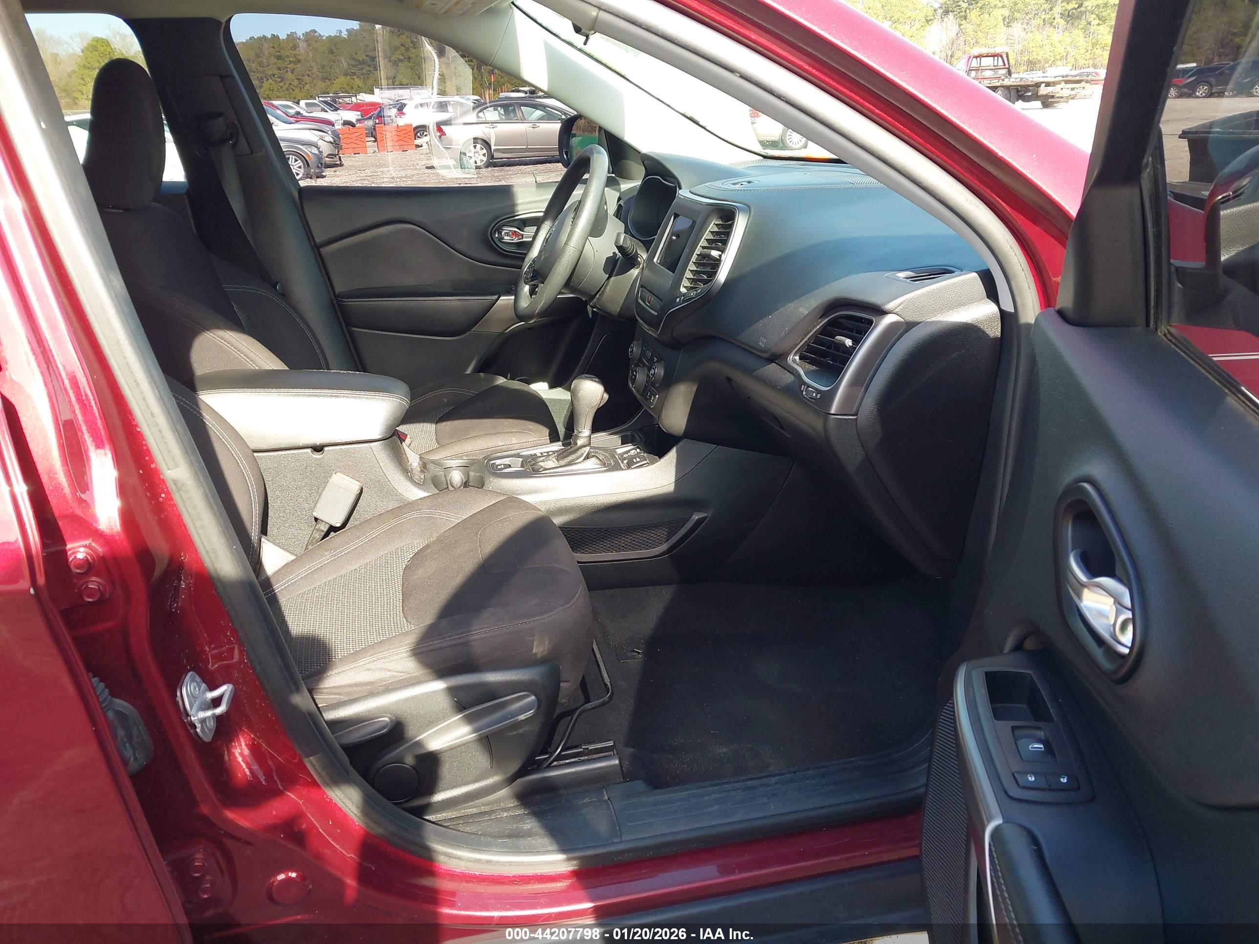 JEEP CHEROKEE image 5