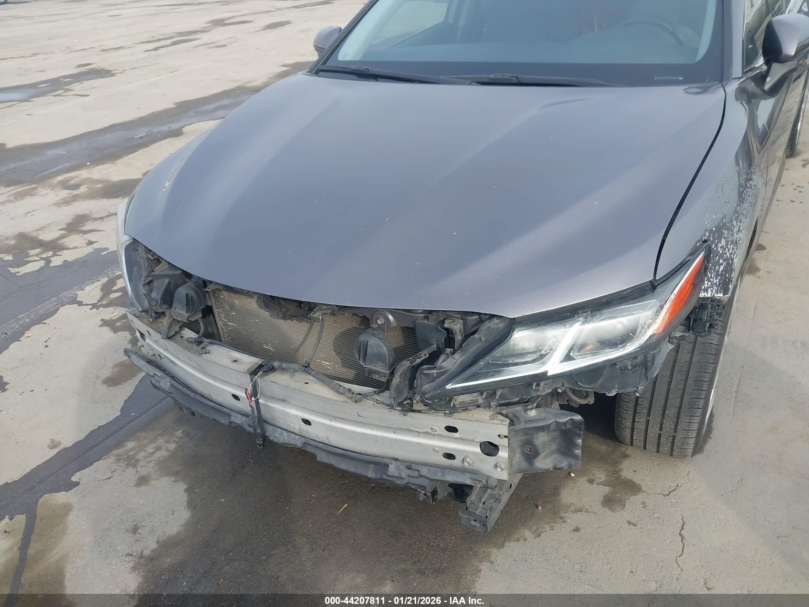 TOYOTA CAMRY image 6