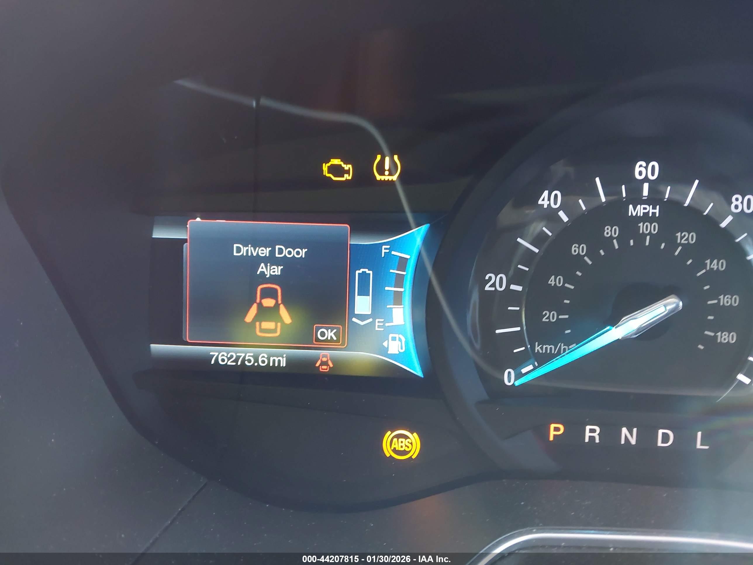 FORD FUSION image 7