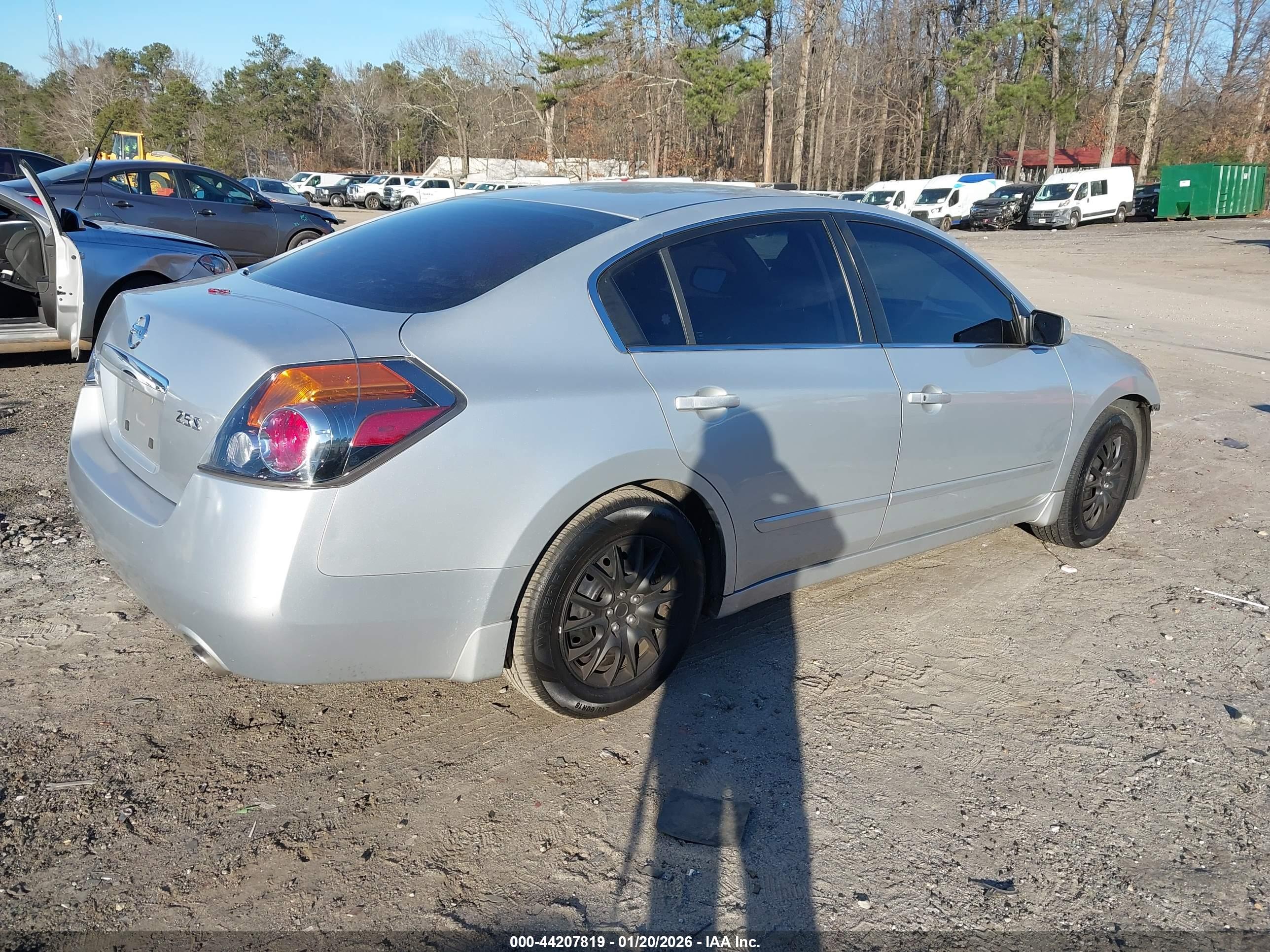 NISSAN ALTIMA image 4