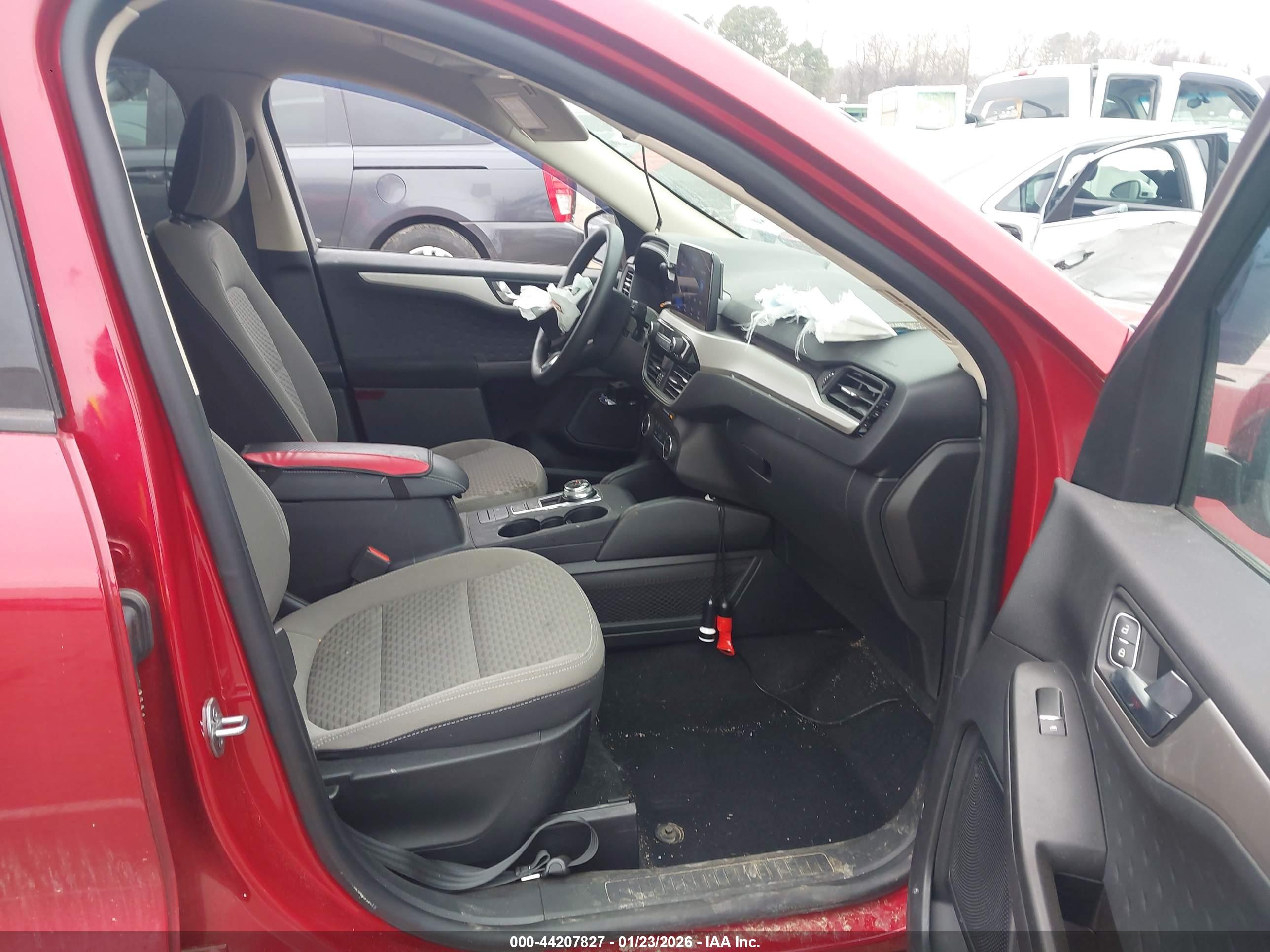 FORD ESCAPE image 5