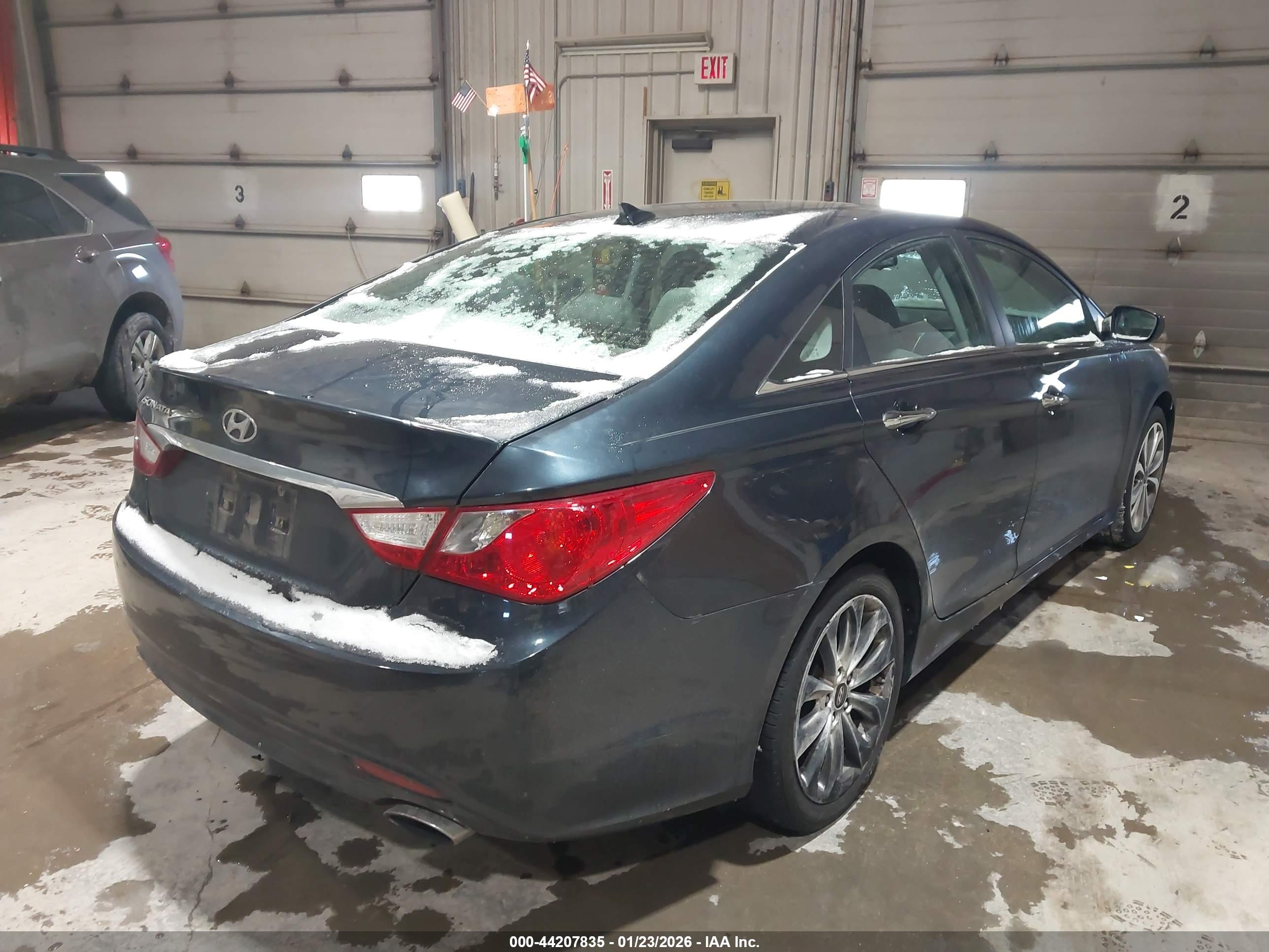HYUNDAI SONATA image 4