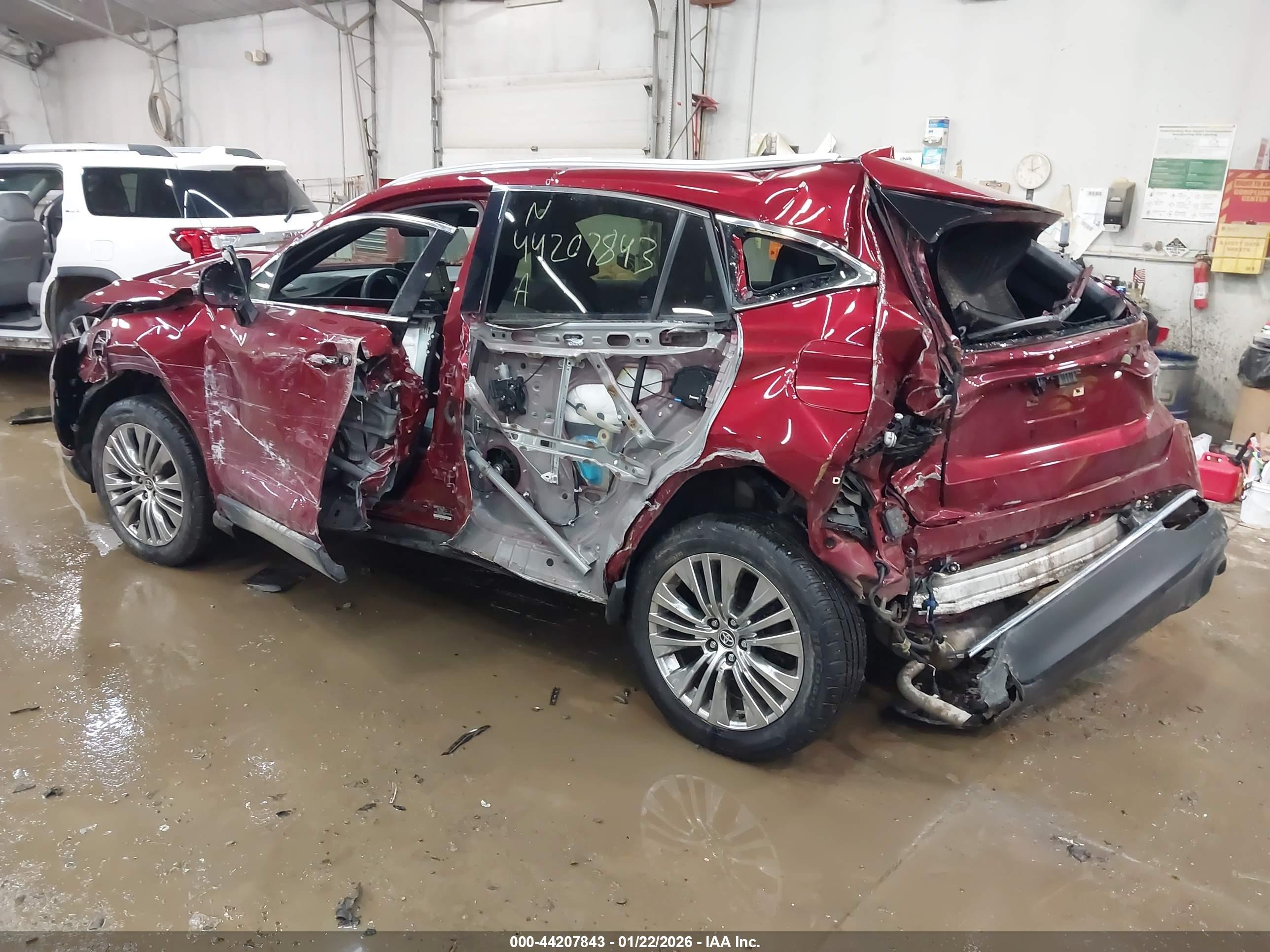TOYOTA VENZA image 3
