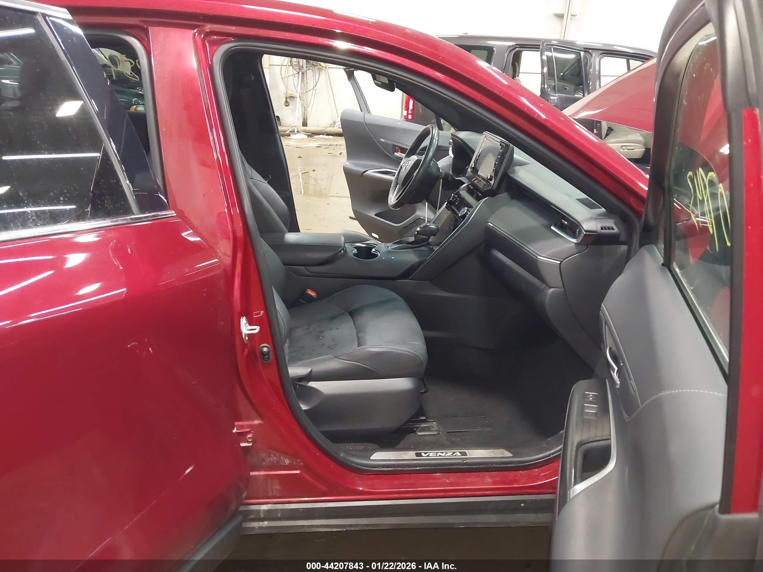 TOYOTA VENZA image 5