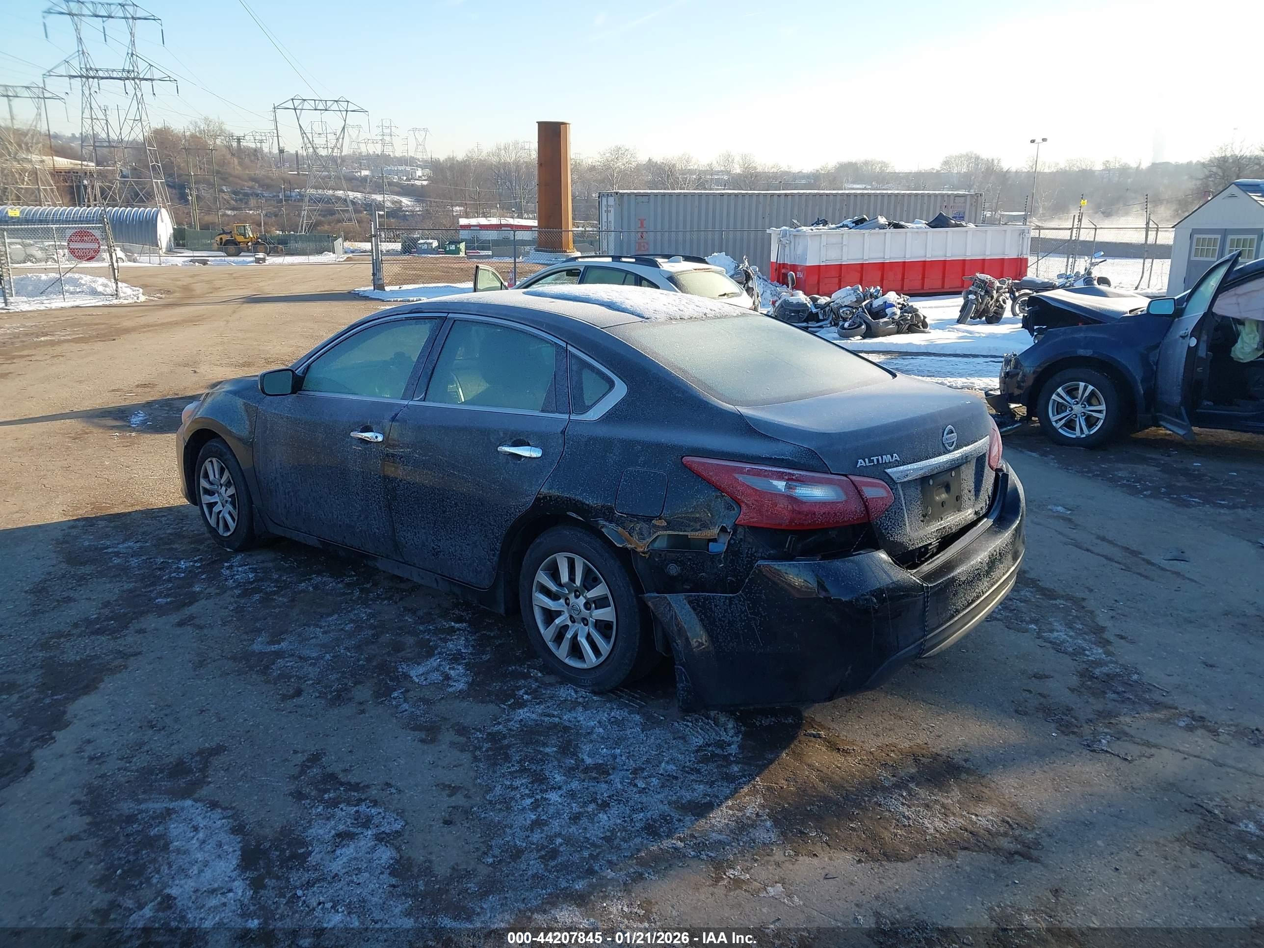 NISSAN ALTIMA image 3