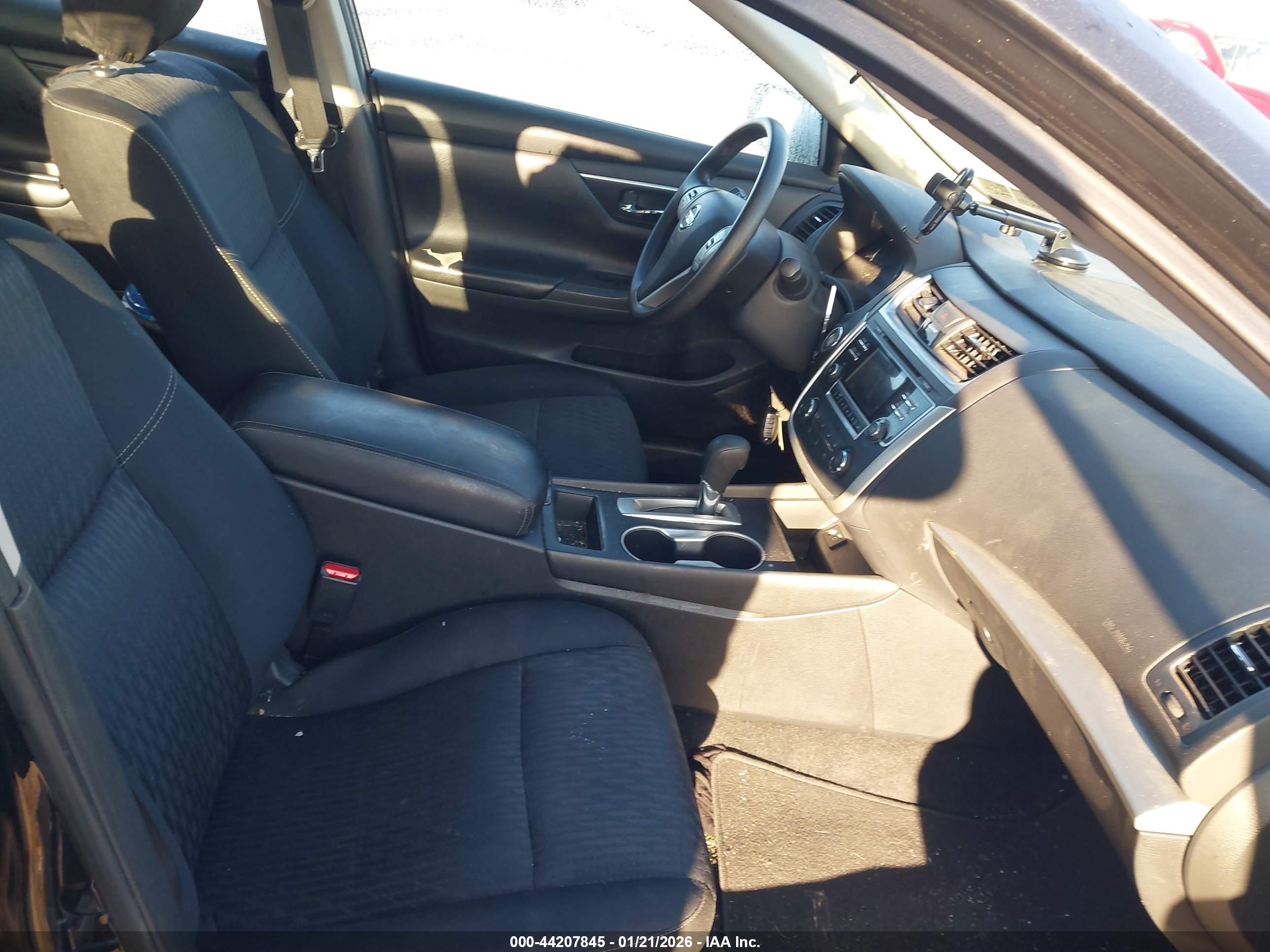 NISSAN ALTIMA image 5
