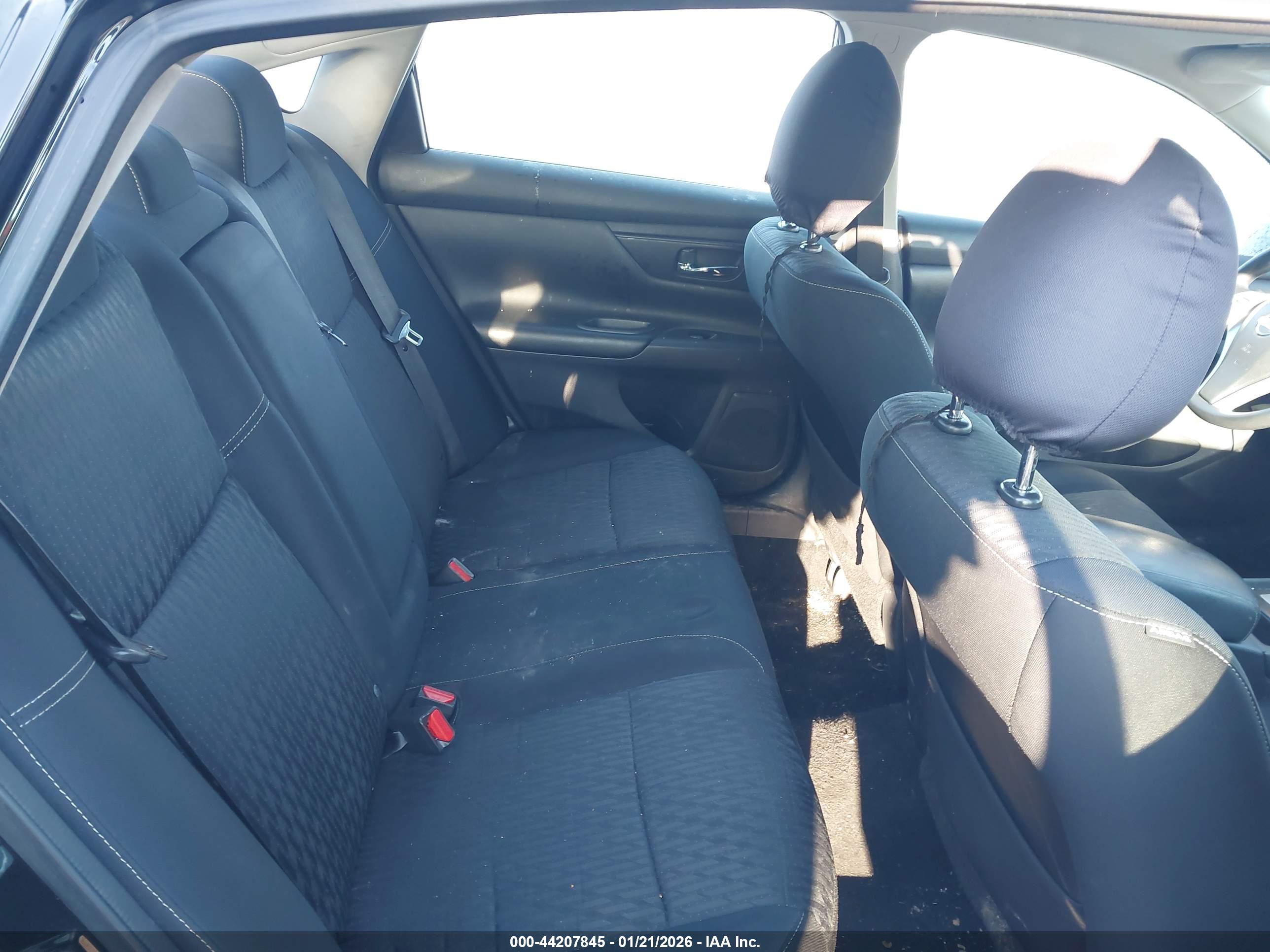 NISSAN ALTIMA image 8