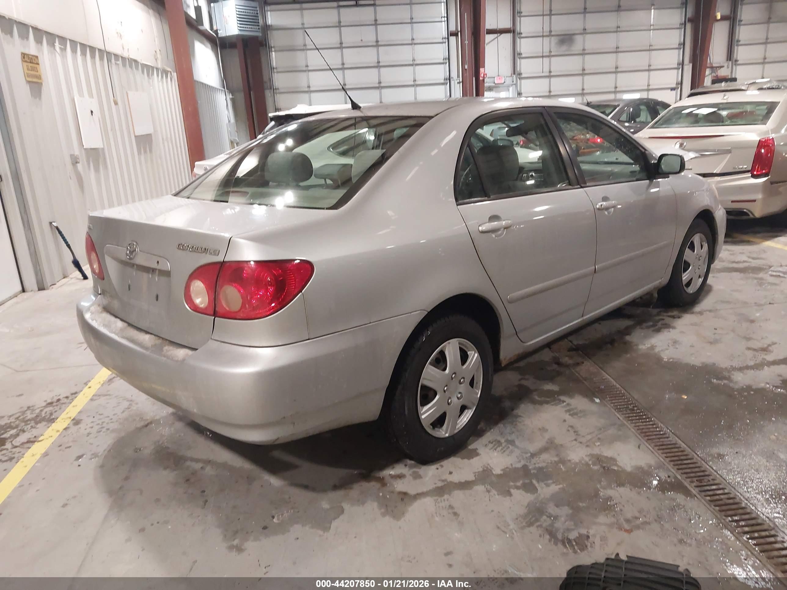 TOYOTA COROLLA image 4