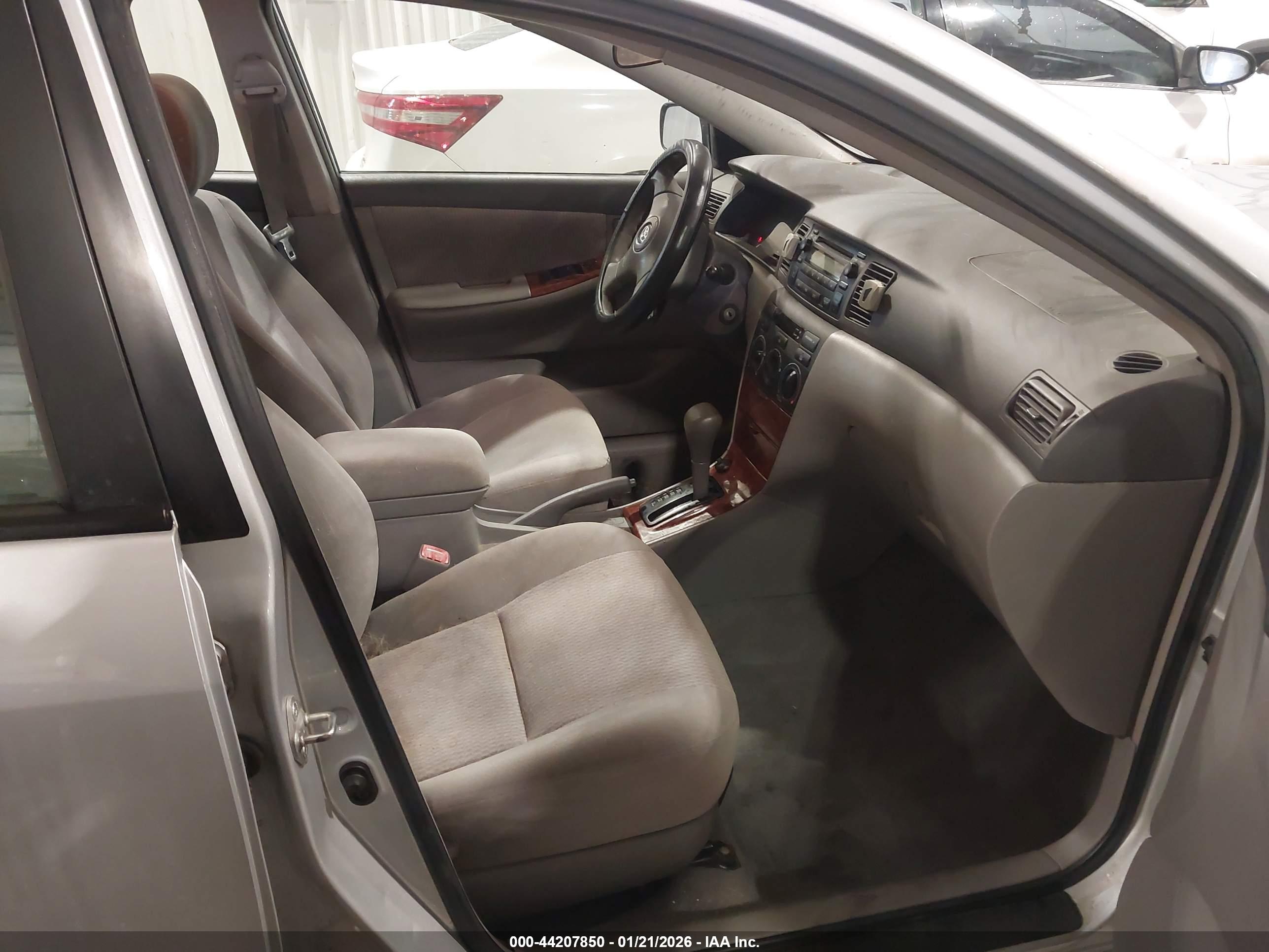 TOYOTA COROLLA image 5