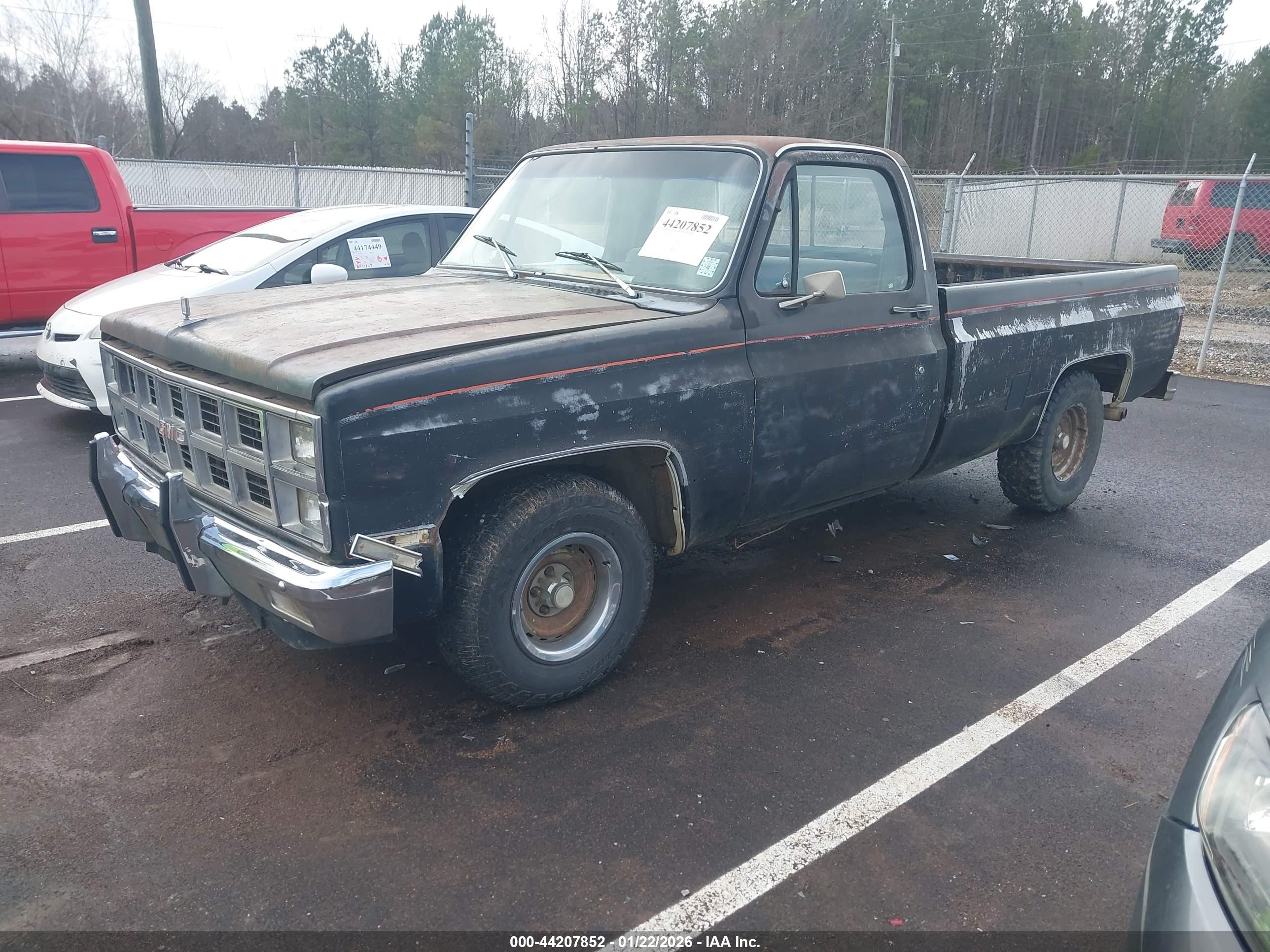 GMC C1500 image 2