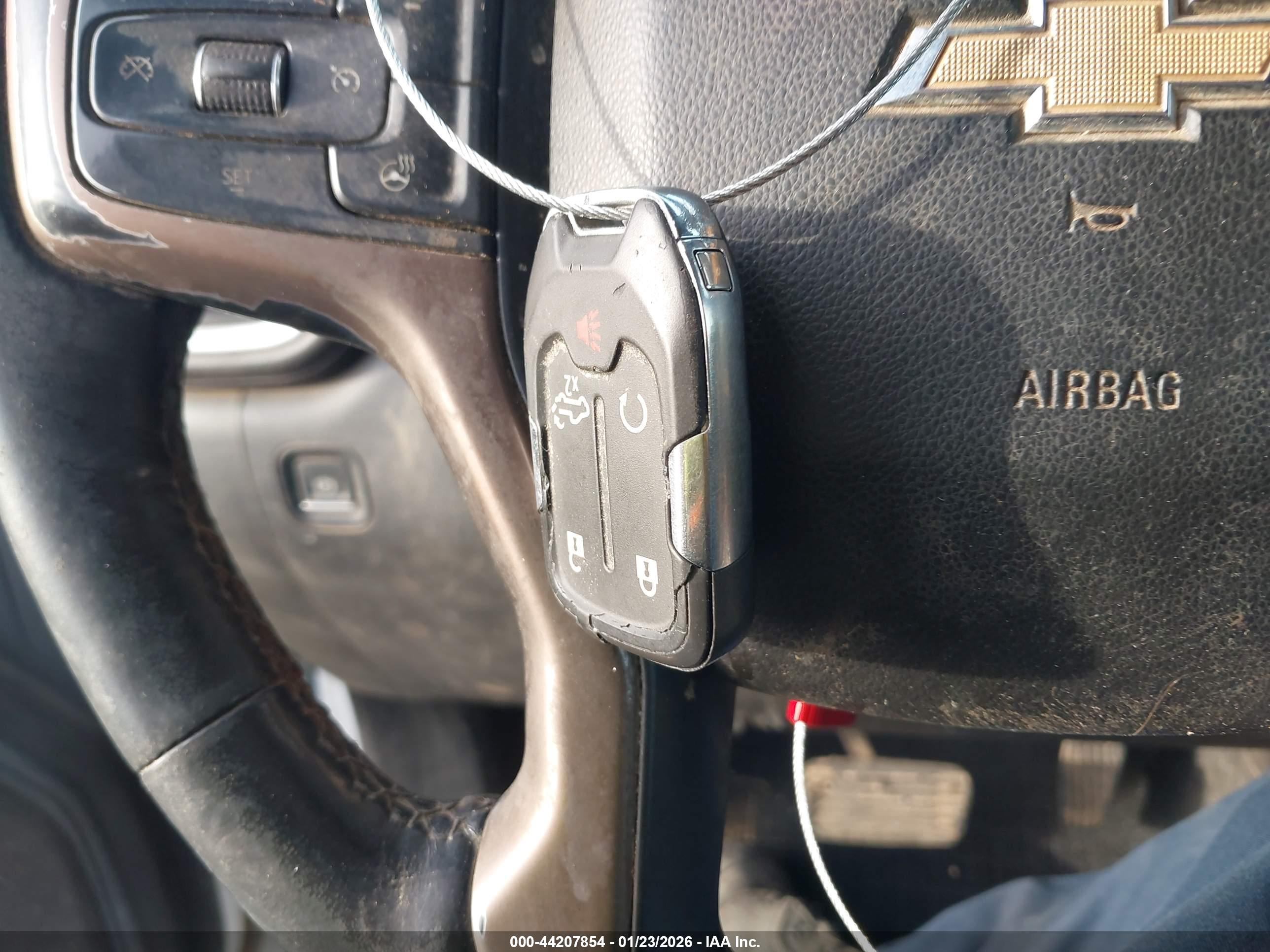 CHEVROLET SILVERADO image 11