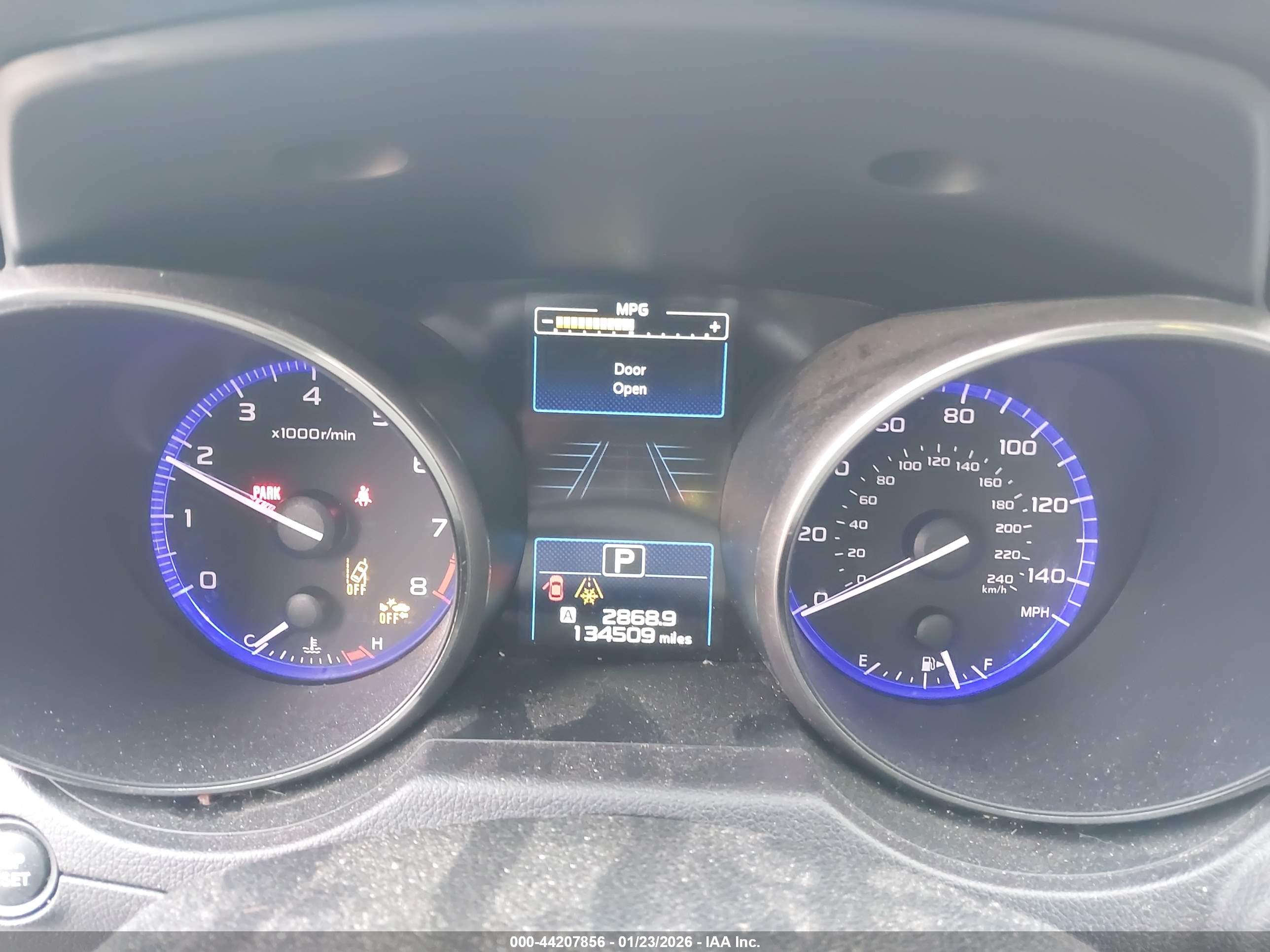 SUBARU OUTBACK image 7