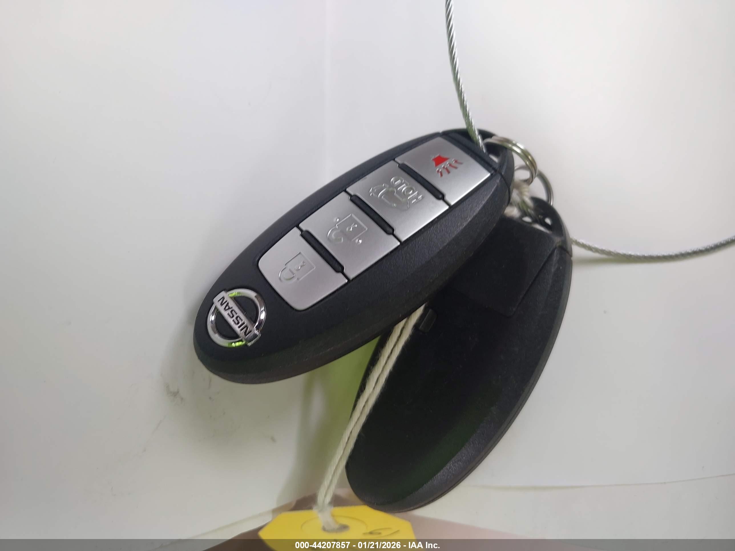NISSAN ROGUE image 11