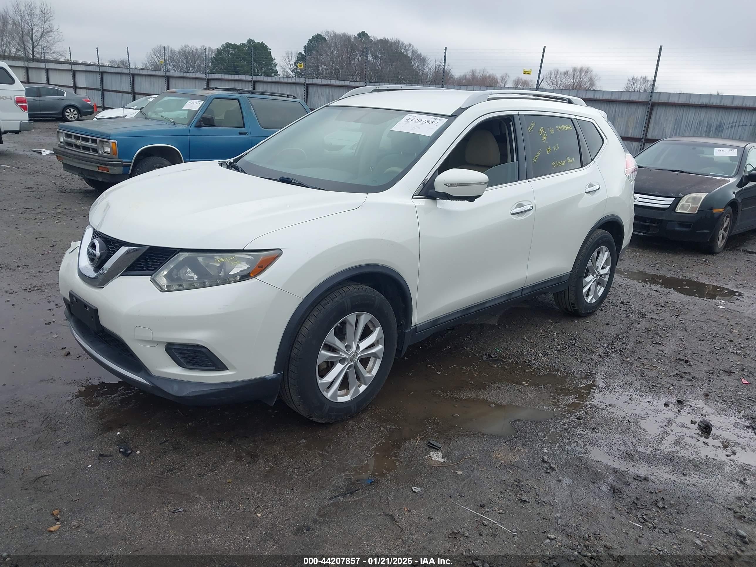 NISSAN ROGUE image 2