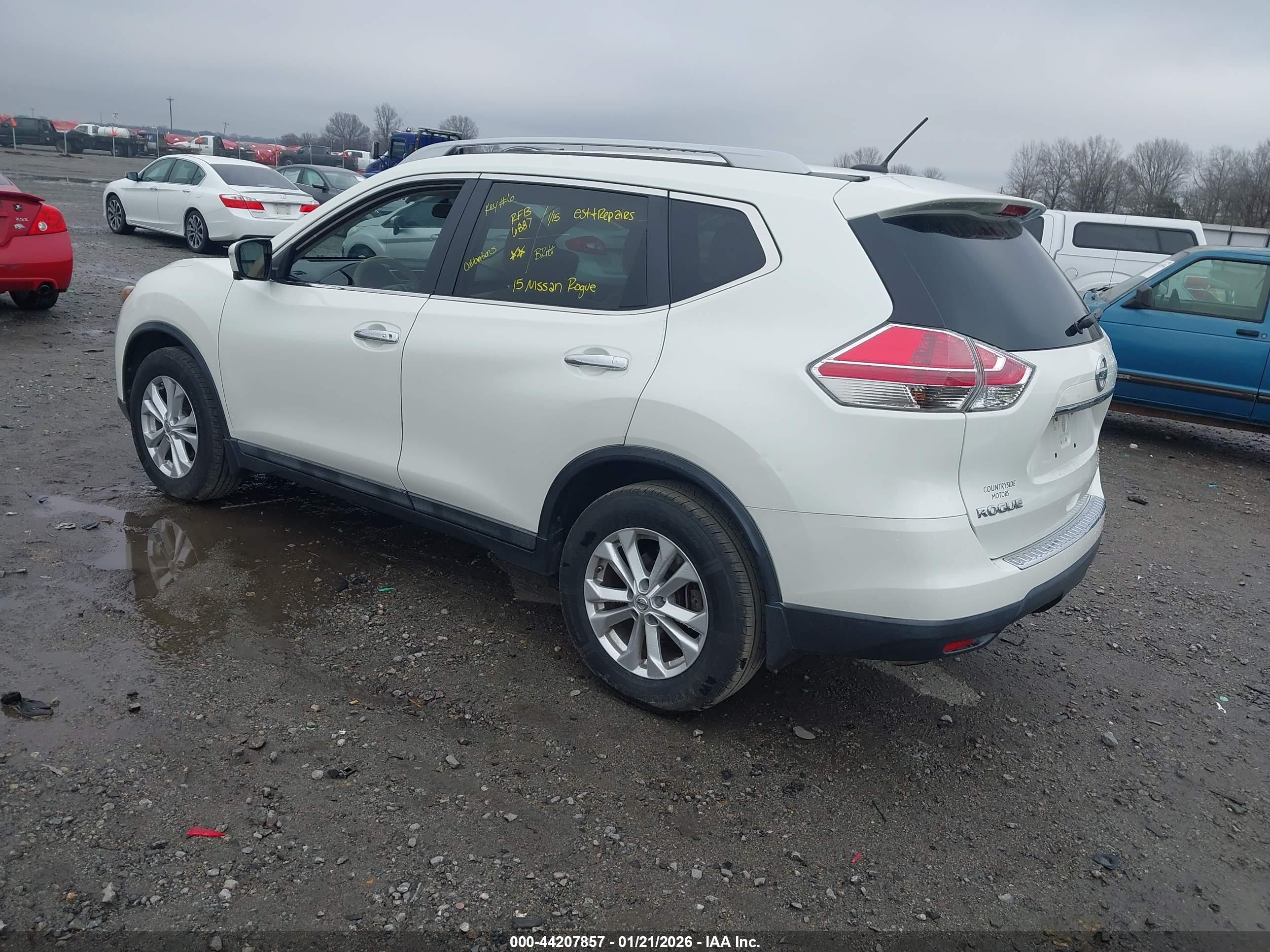 NISSAN ROGUE image 3