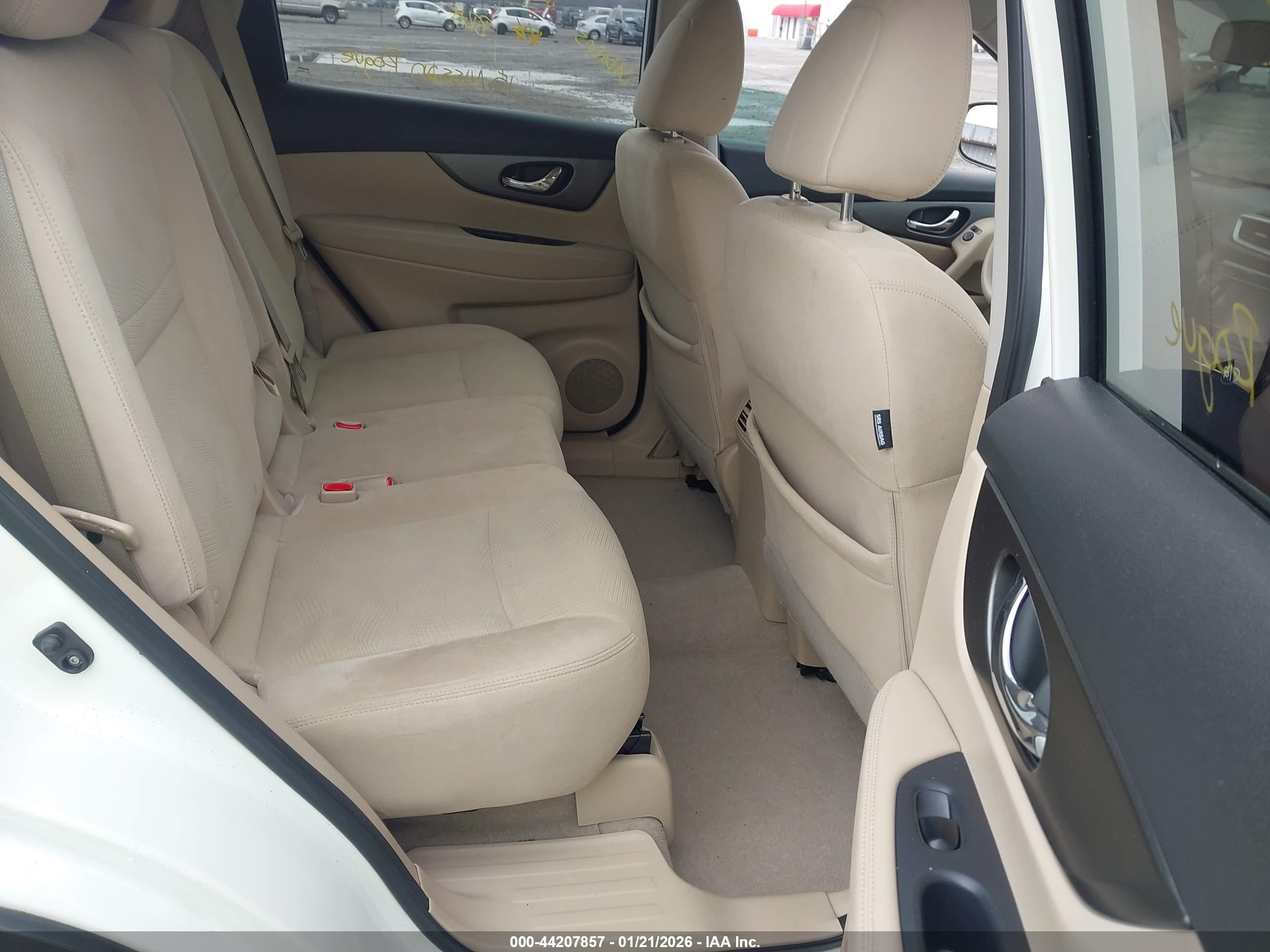 NISSAN ROGUE image 8