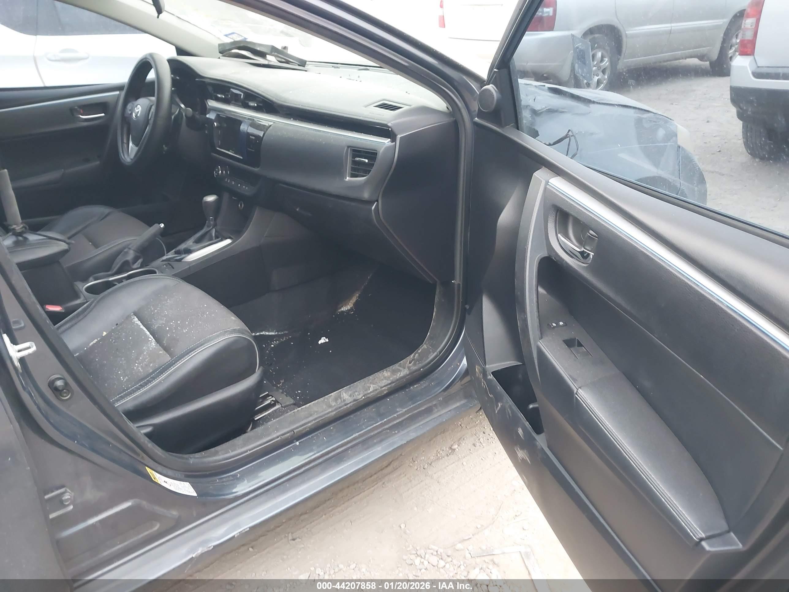 TOYOTA COROLLA image 5