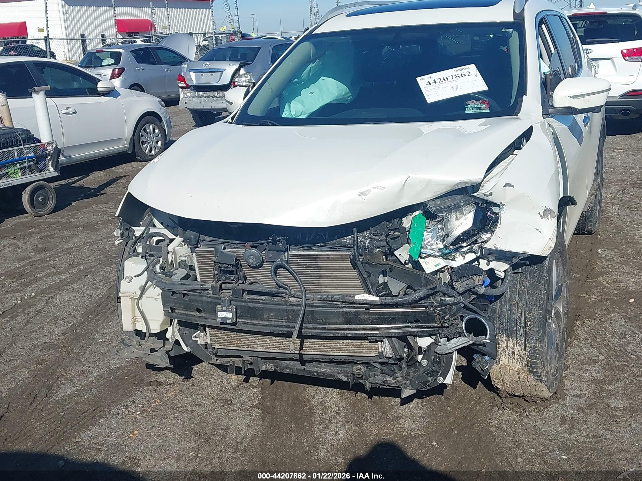 NISSAN ROGUE image 6