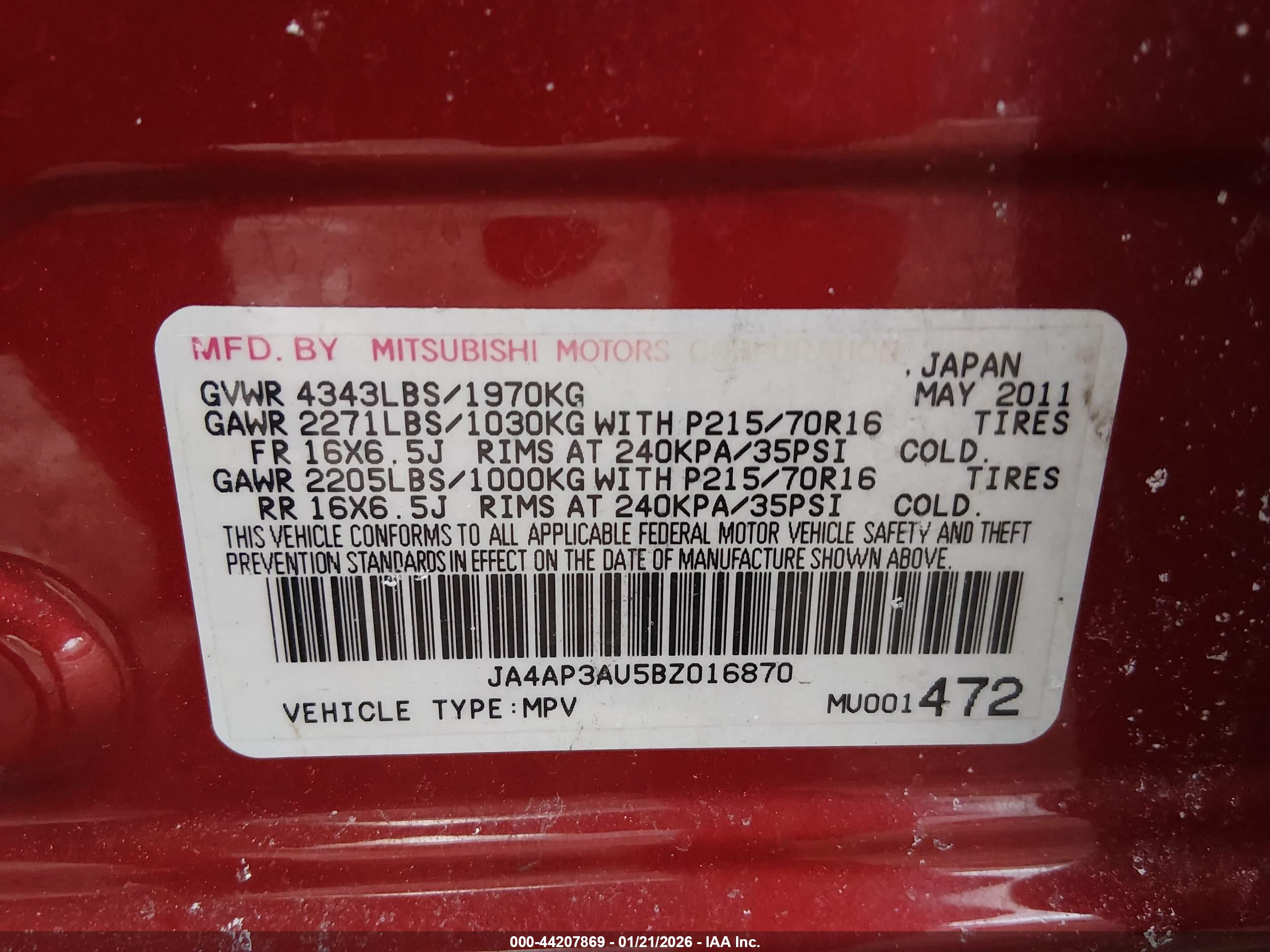 MITSUBISHI OUTLANDER image 9