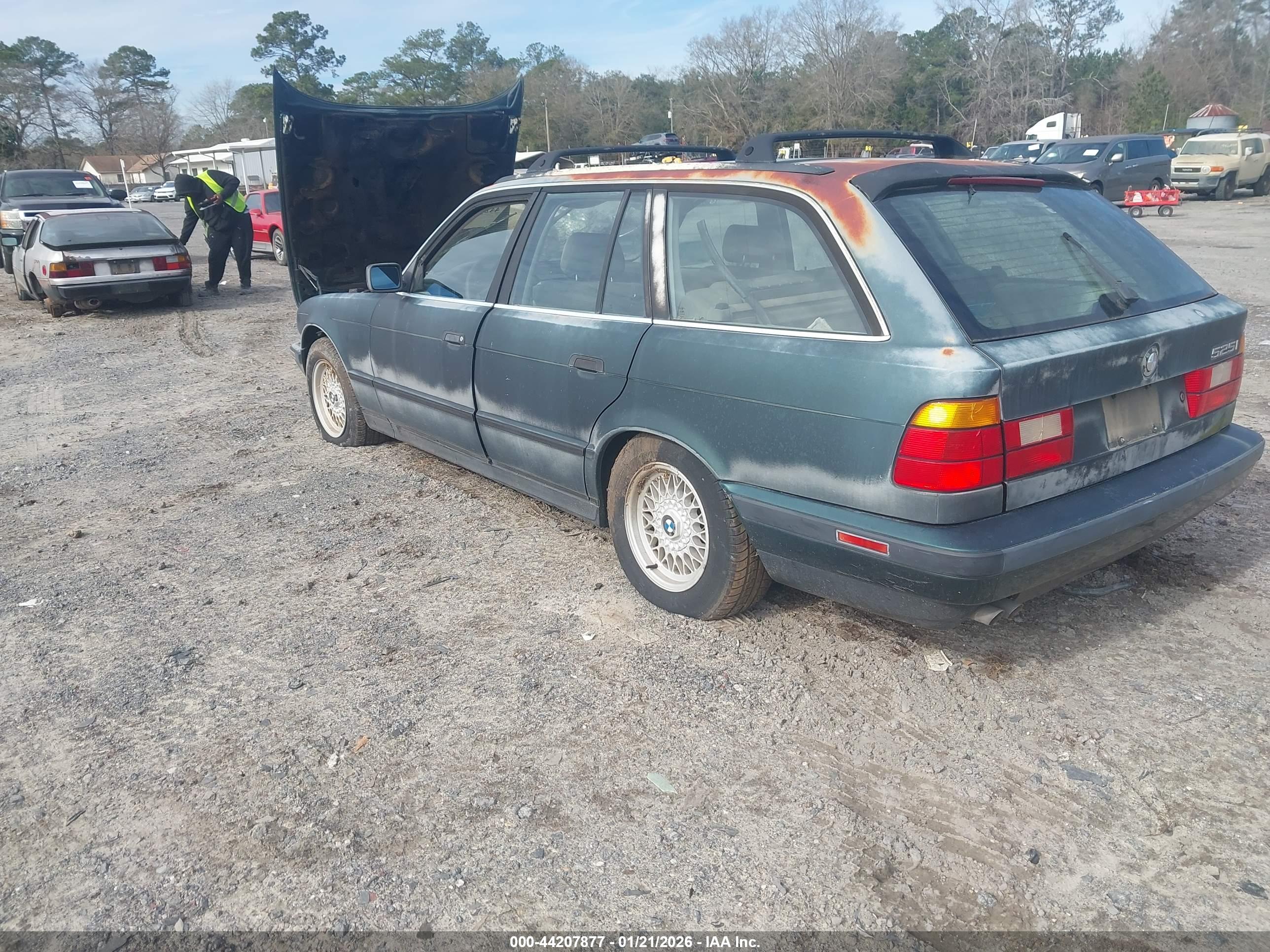 BMW 525 image 3