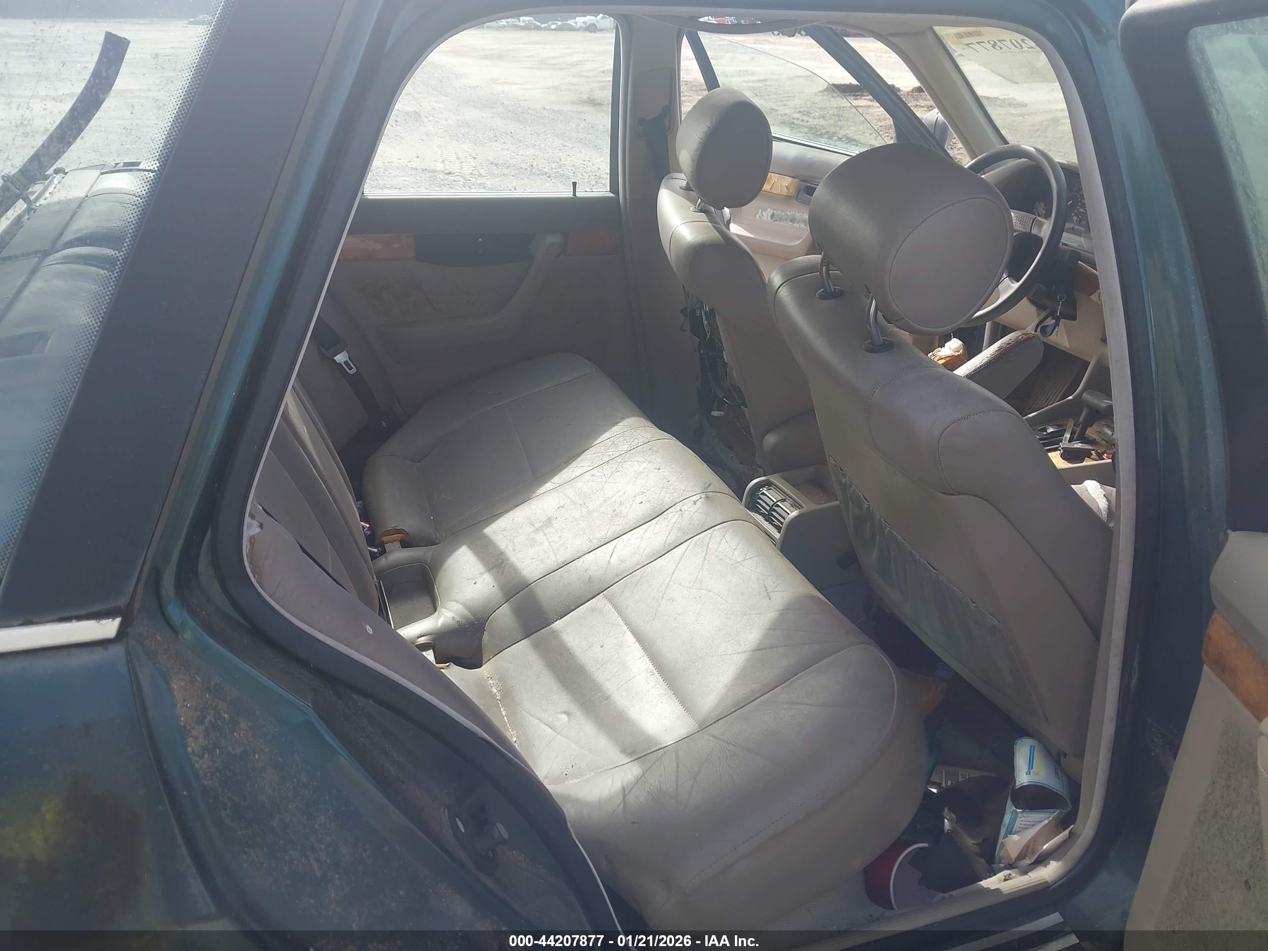 BMW 525 image 8