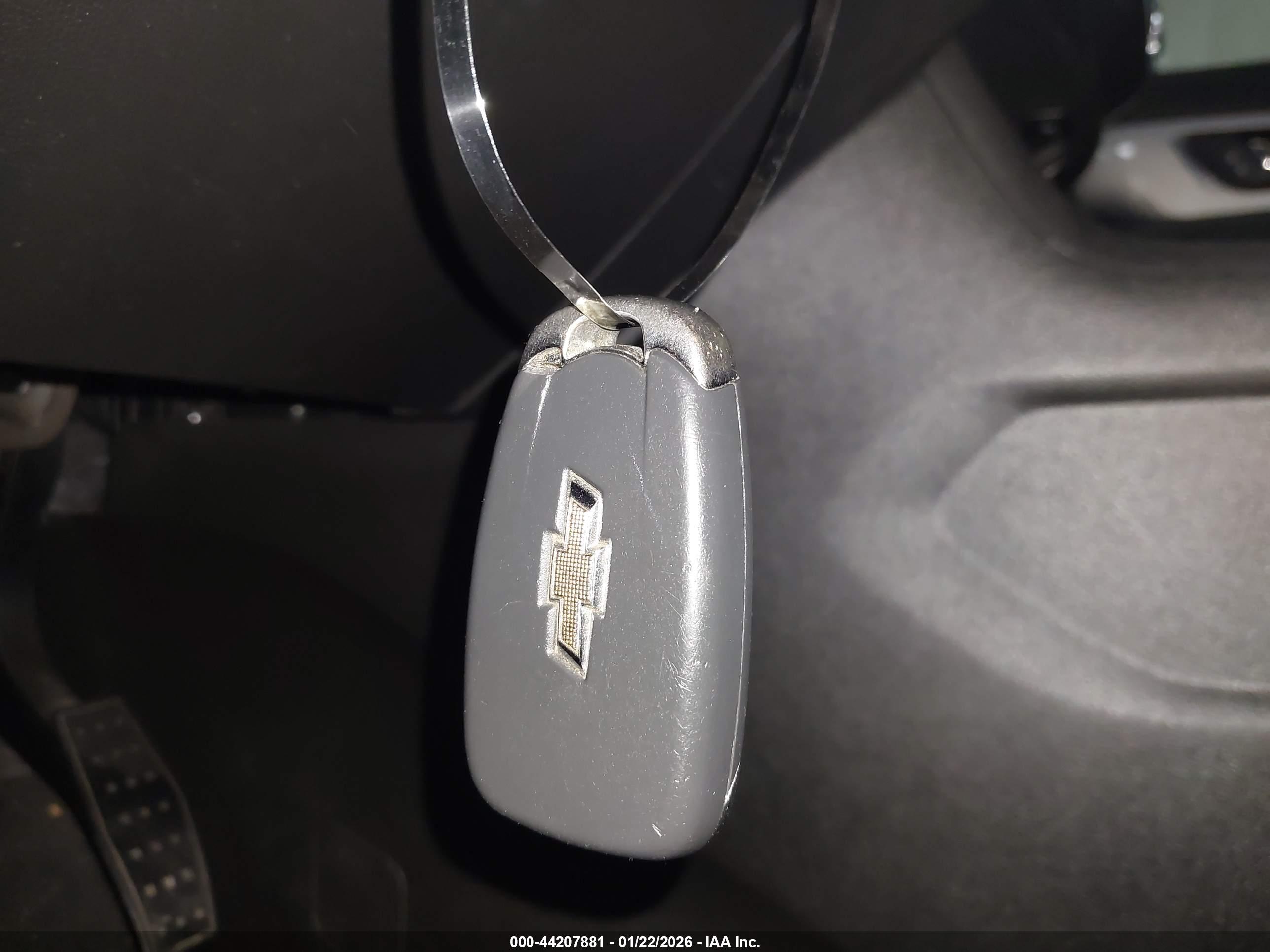 CHEVROLET TRAVERSE image 11